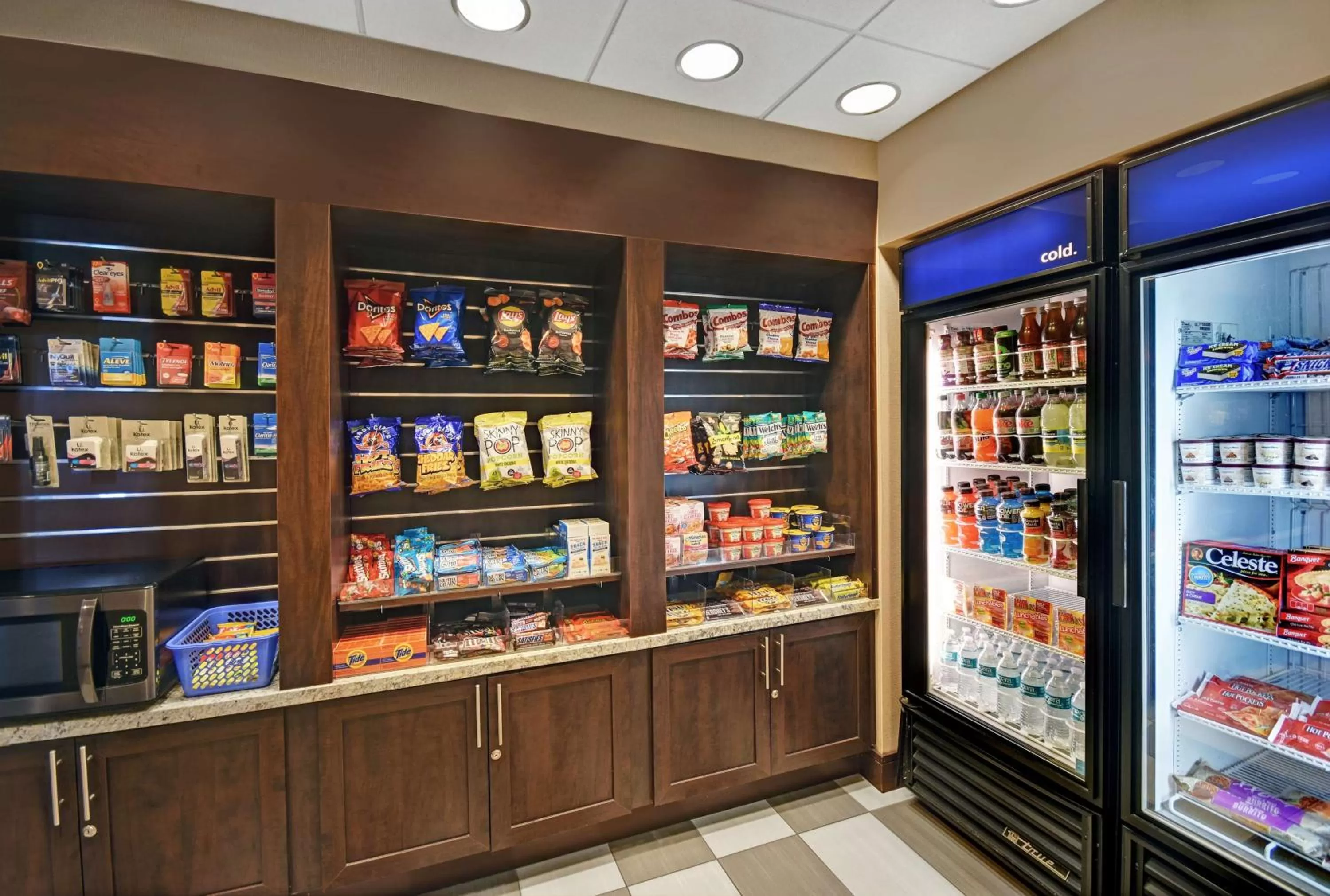 Restaurant/places to eat in Hampton Inn and Suites Robbinsville