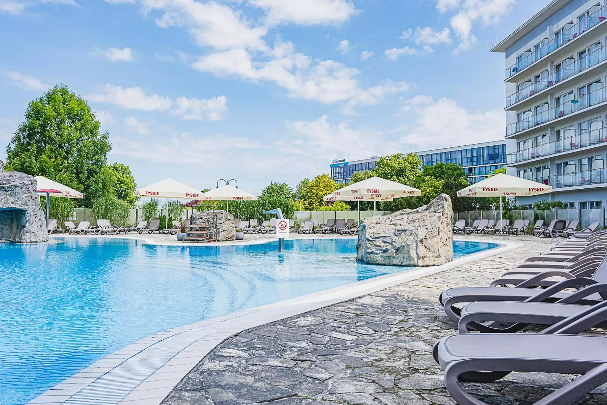 Pool view in Ikar Plaza