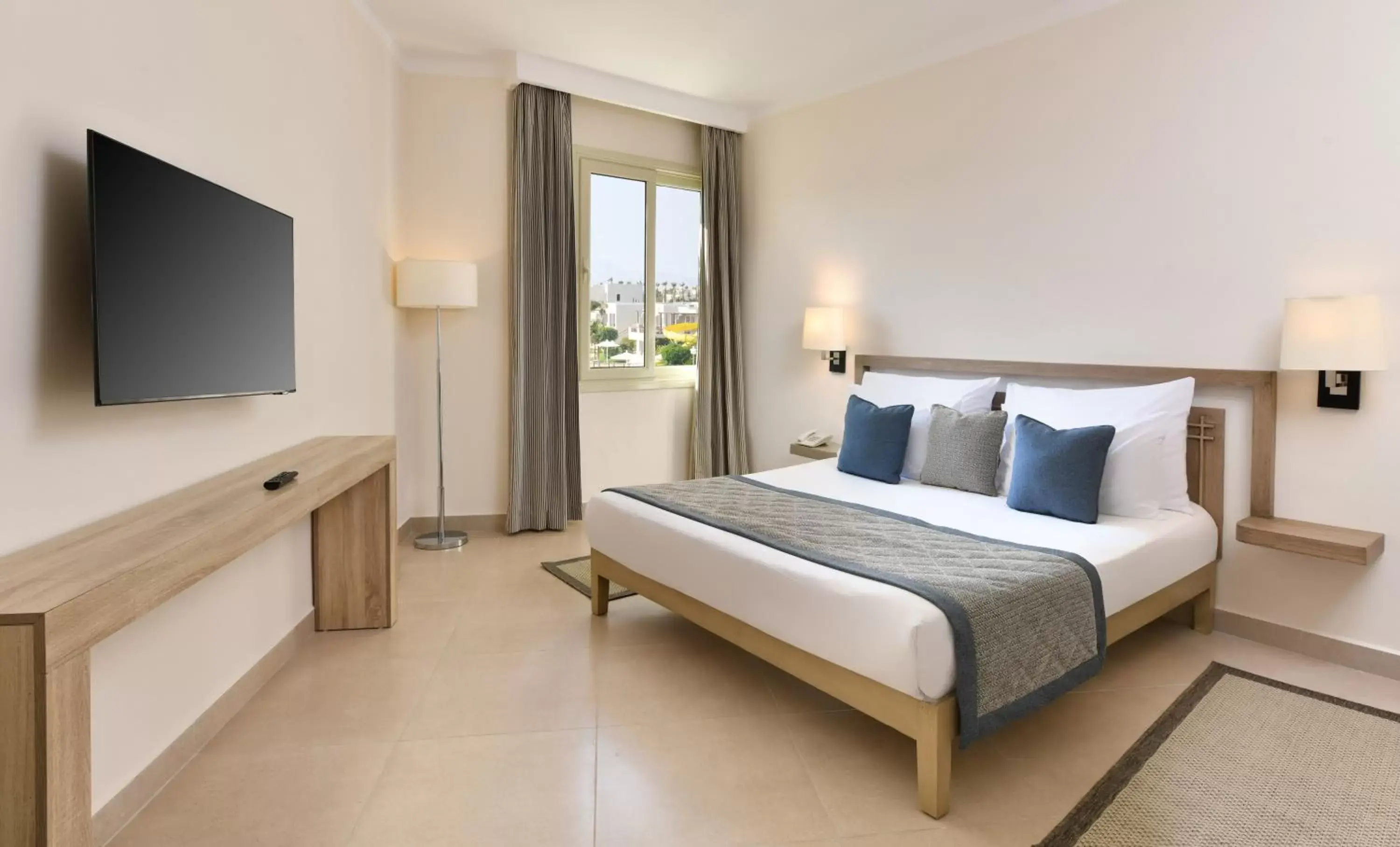 Bedroom, Bed in Sentido Casa Del Mar Resort