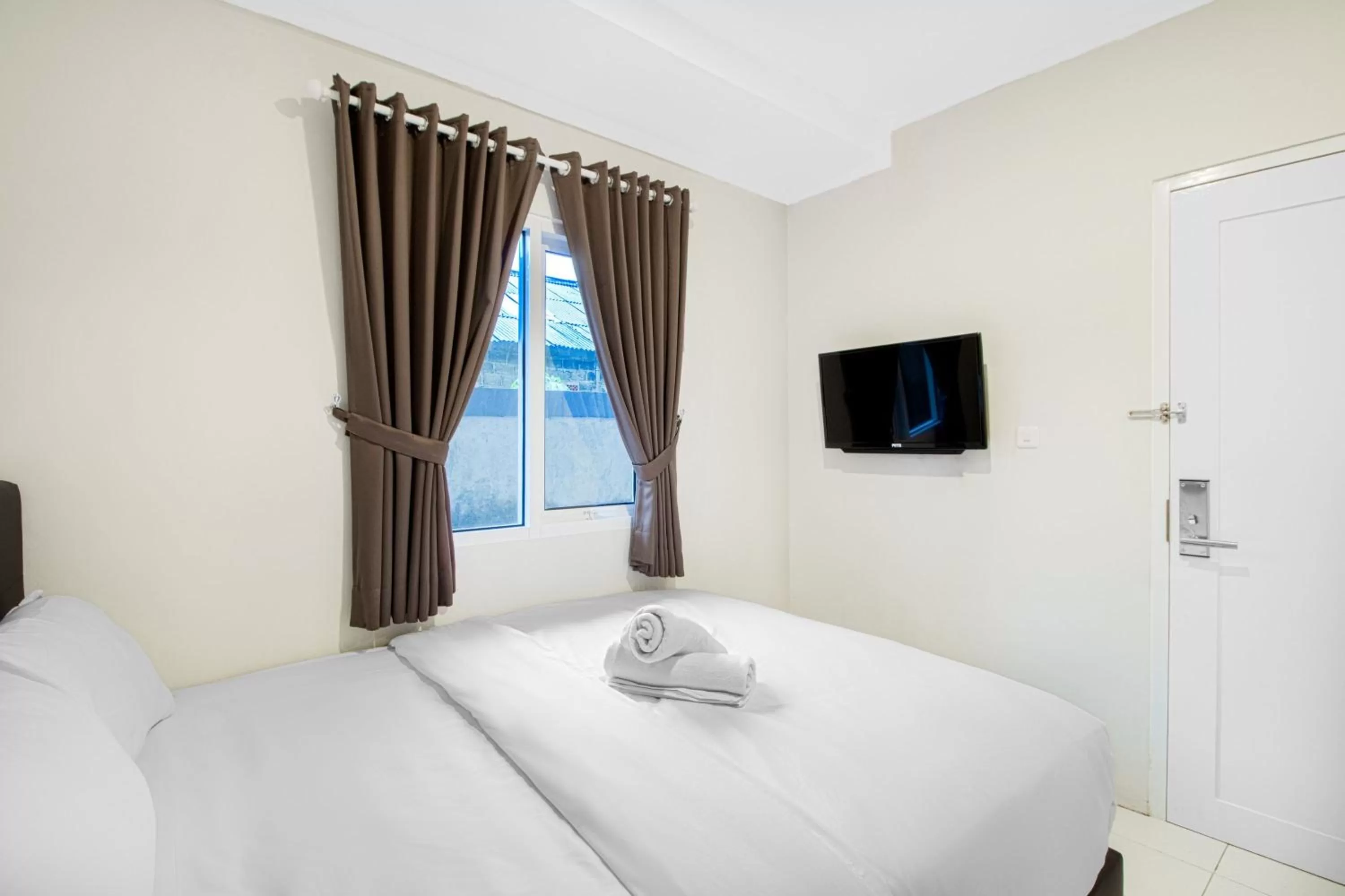 TV and multimedia in Urban24 Syariah Depok