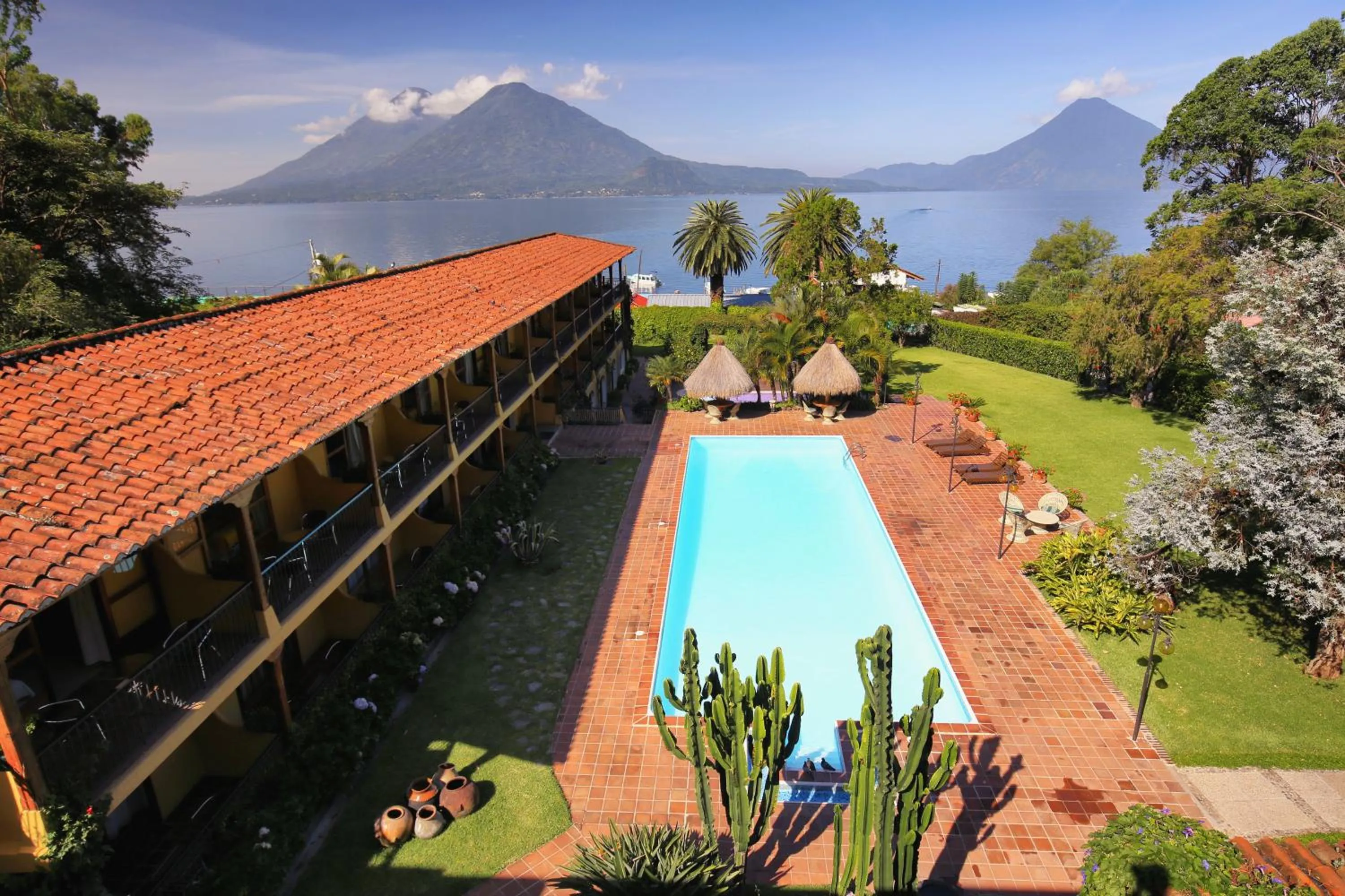 Property building in Villa Santa Catarina