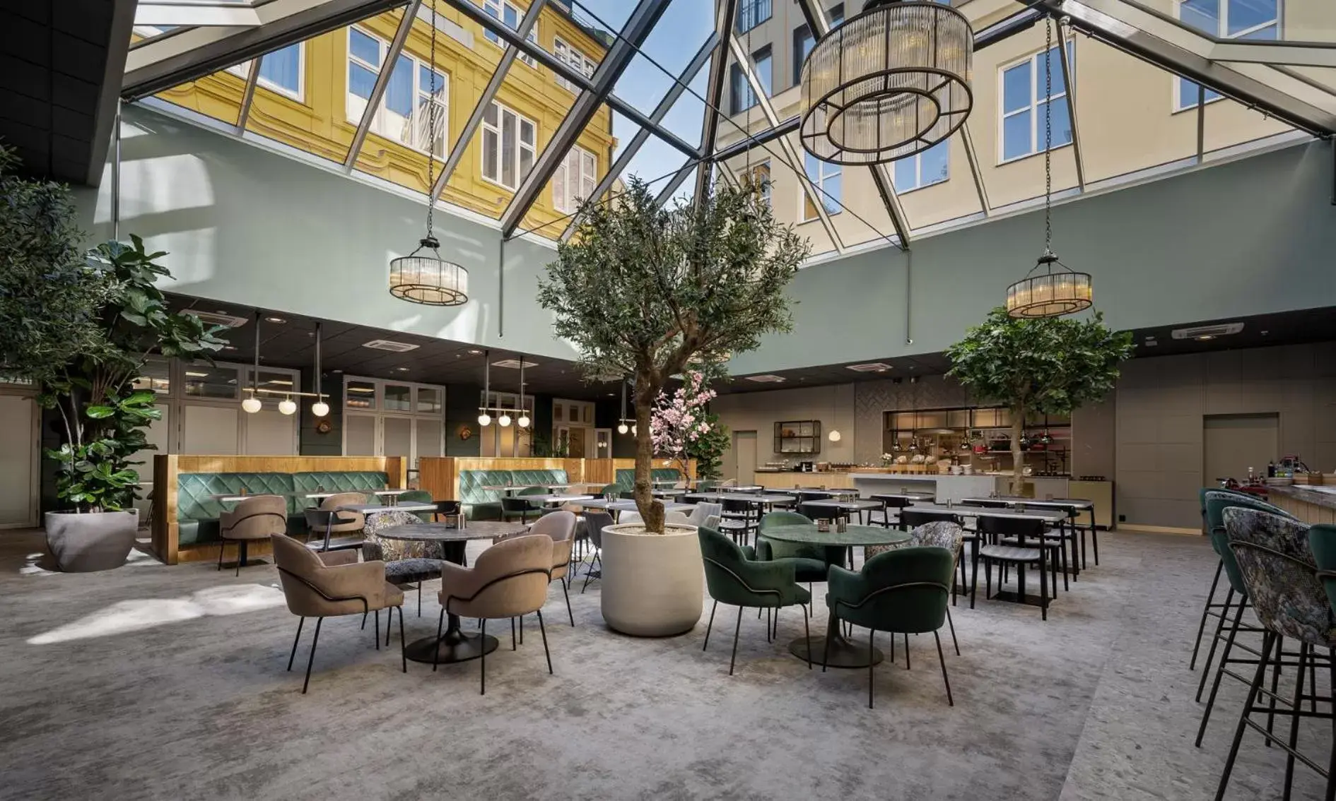 Restaurant/Places to Eat in Karl Johan Hotel