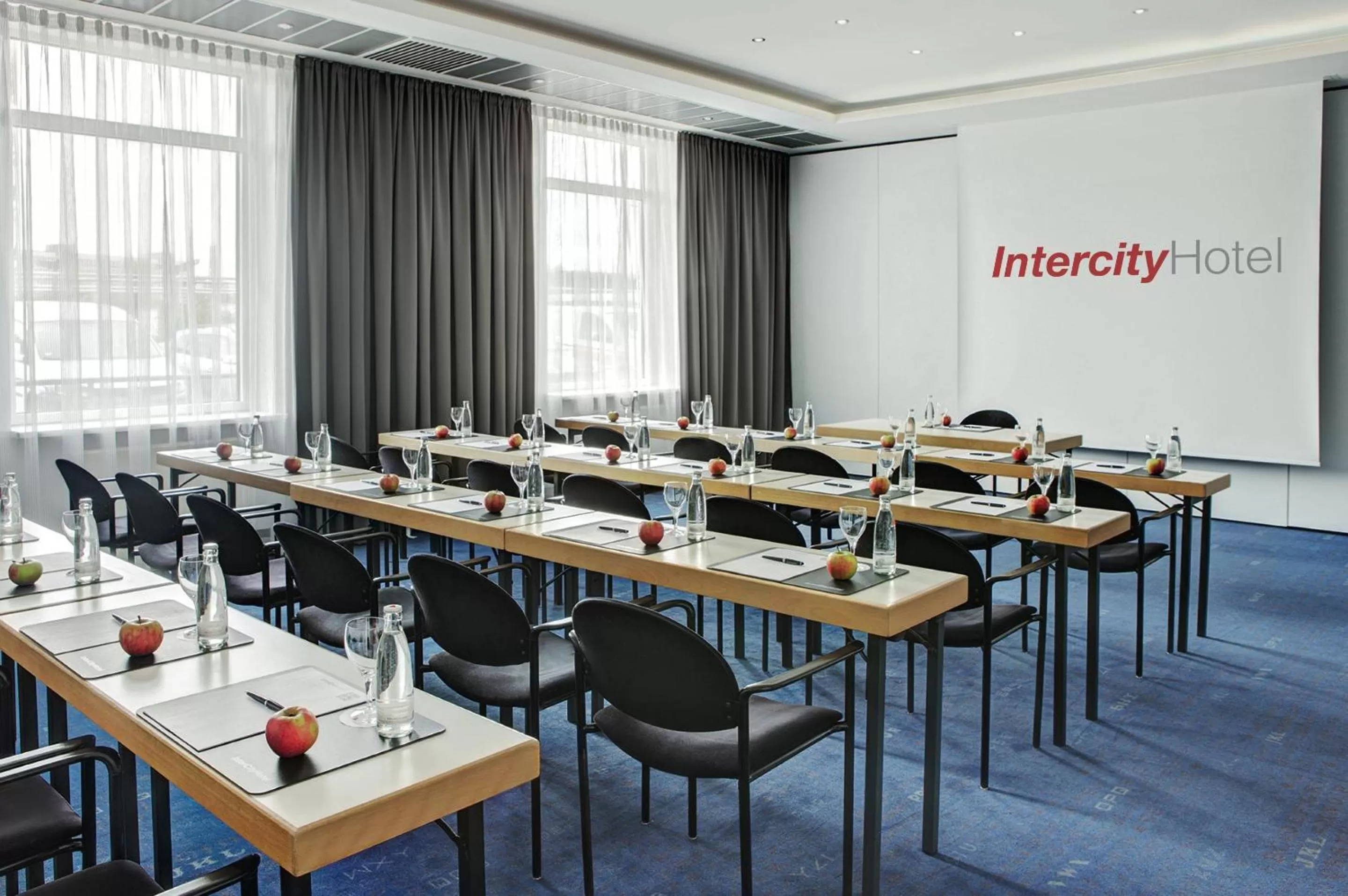 Meeting/conference room in IntercityHotel Rostock