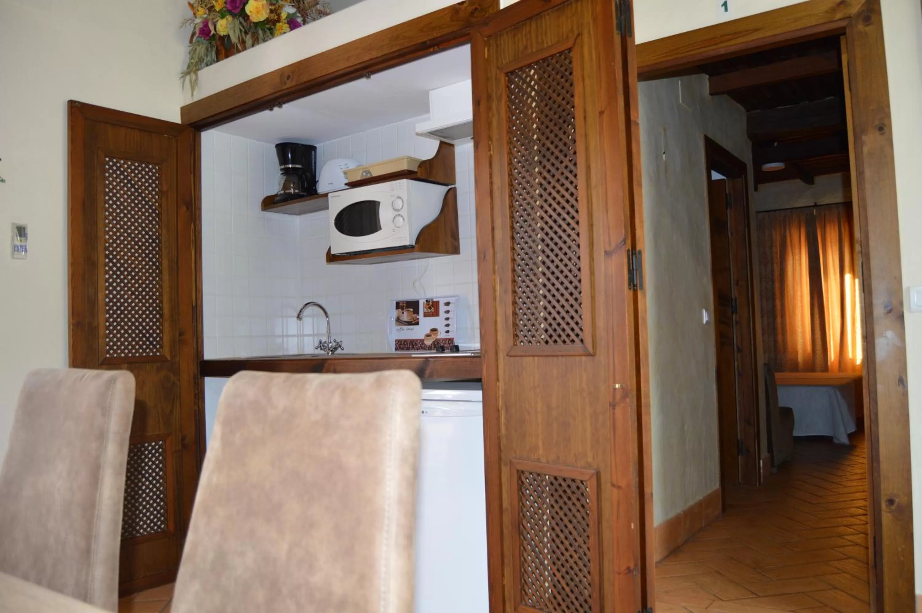Apartamentos Turísticos - Hostal Los Alisos