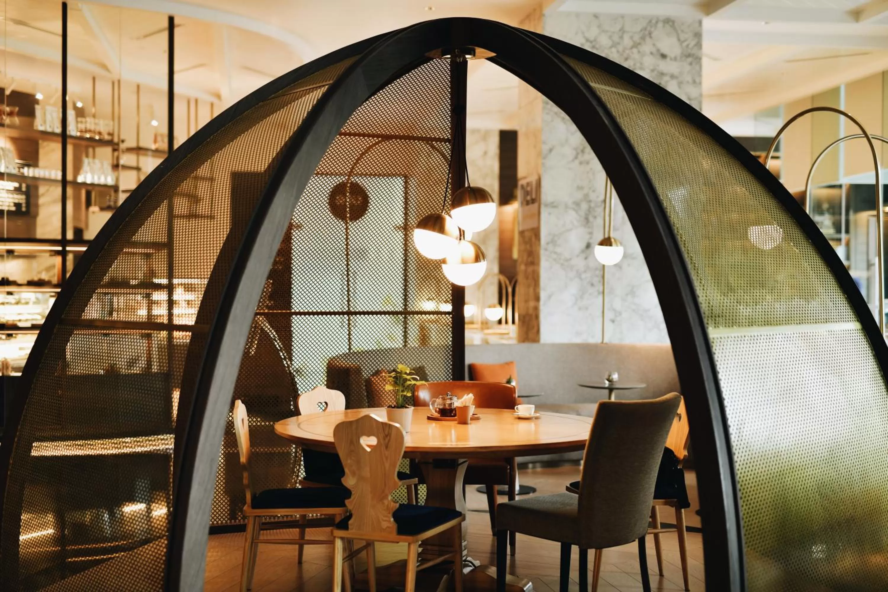 Restaurant/places to eat in Swissotel Bangkok Ratchada