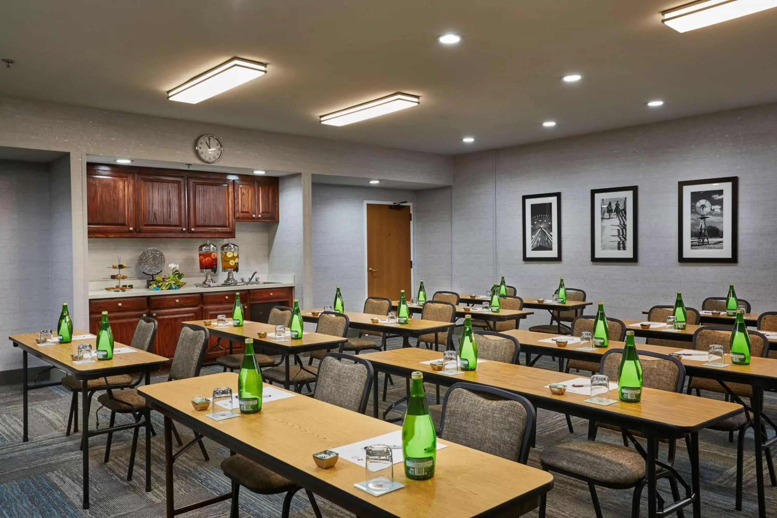 On site, Restaurant/Places to Eat in Best Western Plus Lewisville Flower Mound
