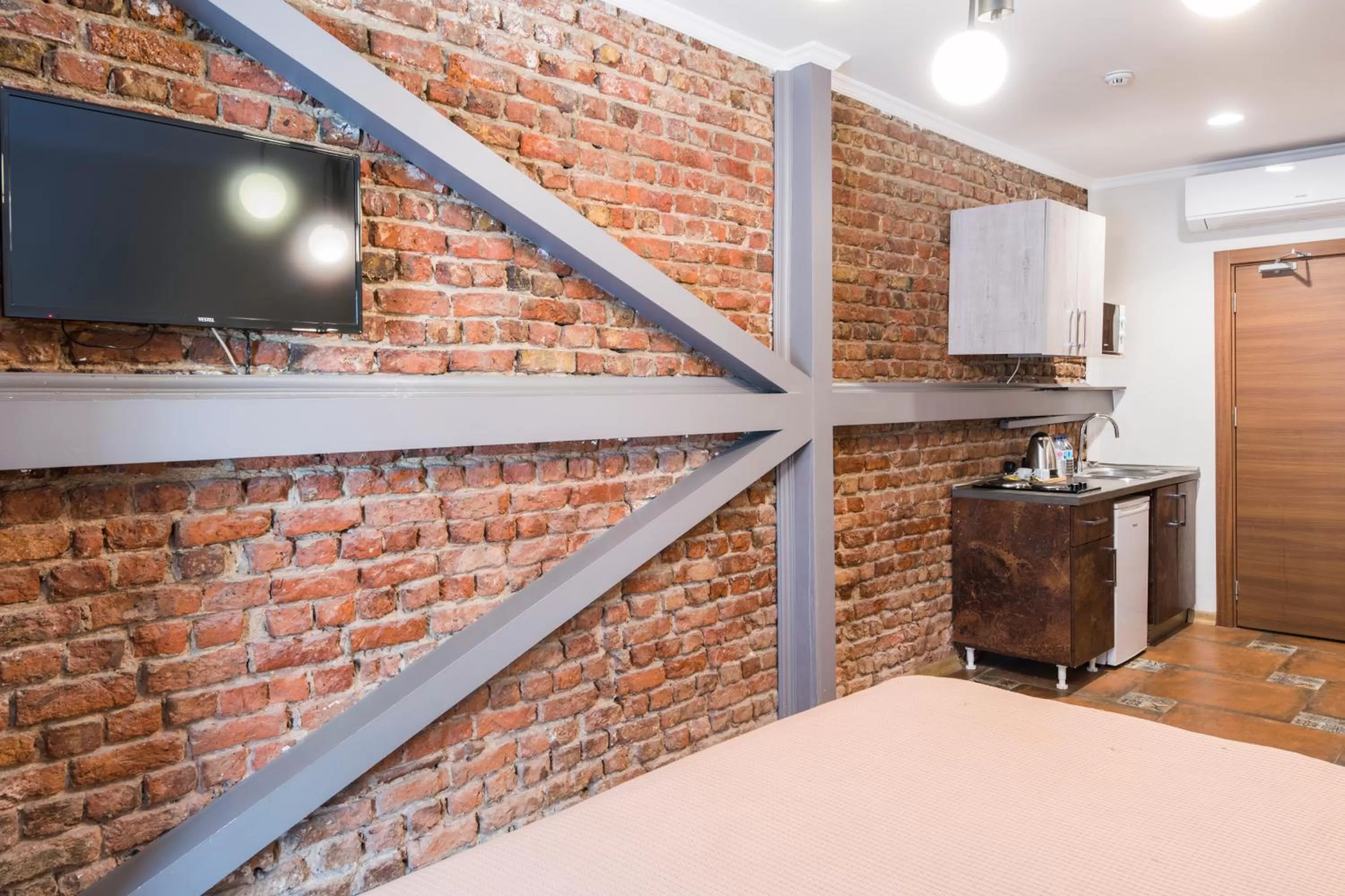 TV and multimedia, Bed in The Wilson Galata Hotel