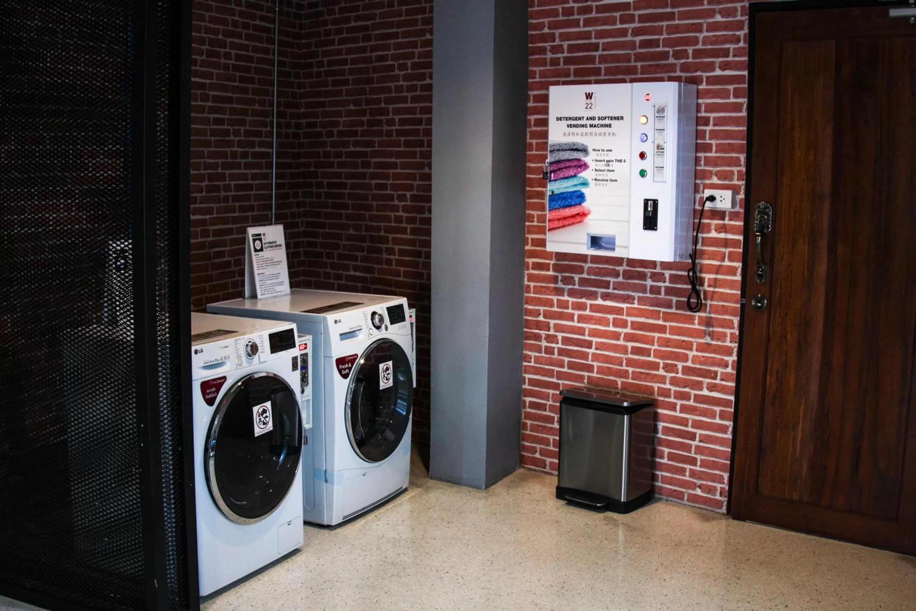 Area and facilities in W22 by Burasari