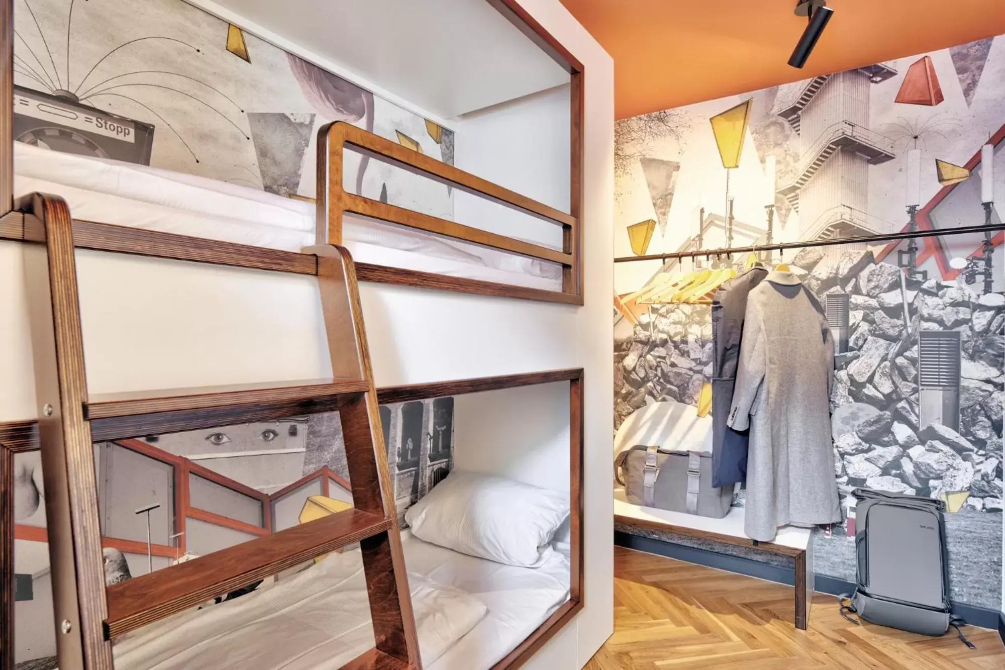 Bunk Bed in art Hotel Tucholsky