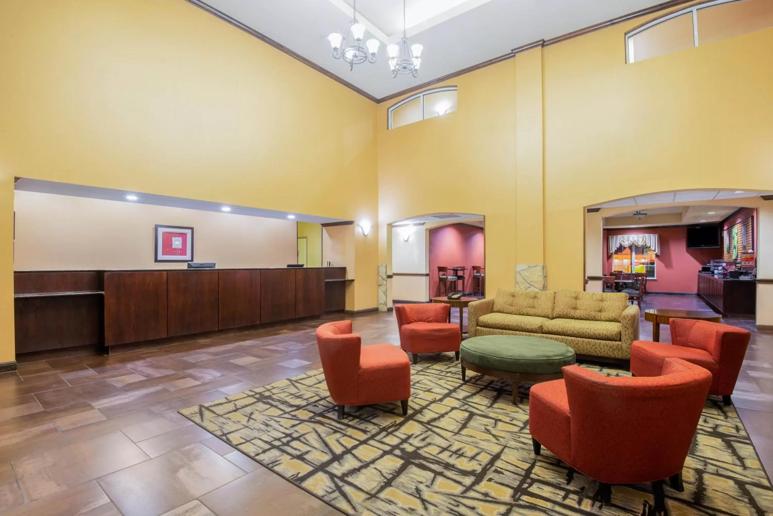Lobby/Reception in La Quinta Inn & Suites by Wyndham Eastland