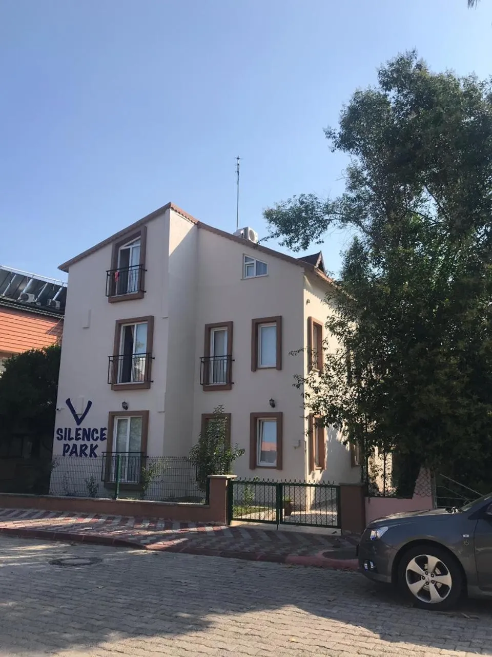 Property building in Valeri Beach Hotel