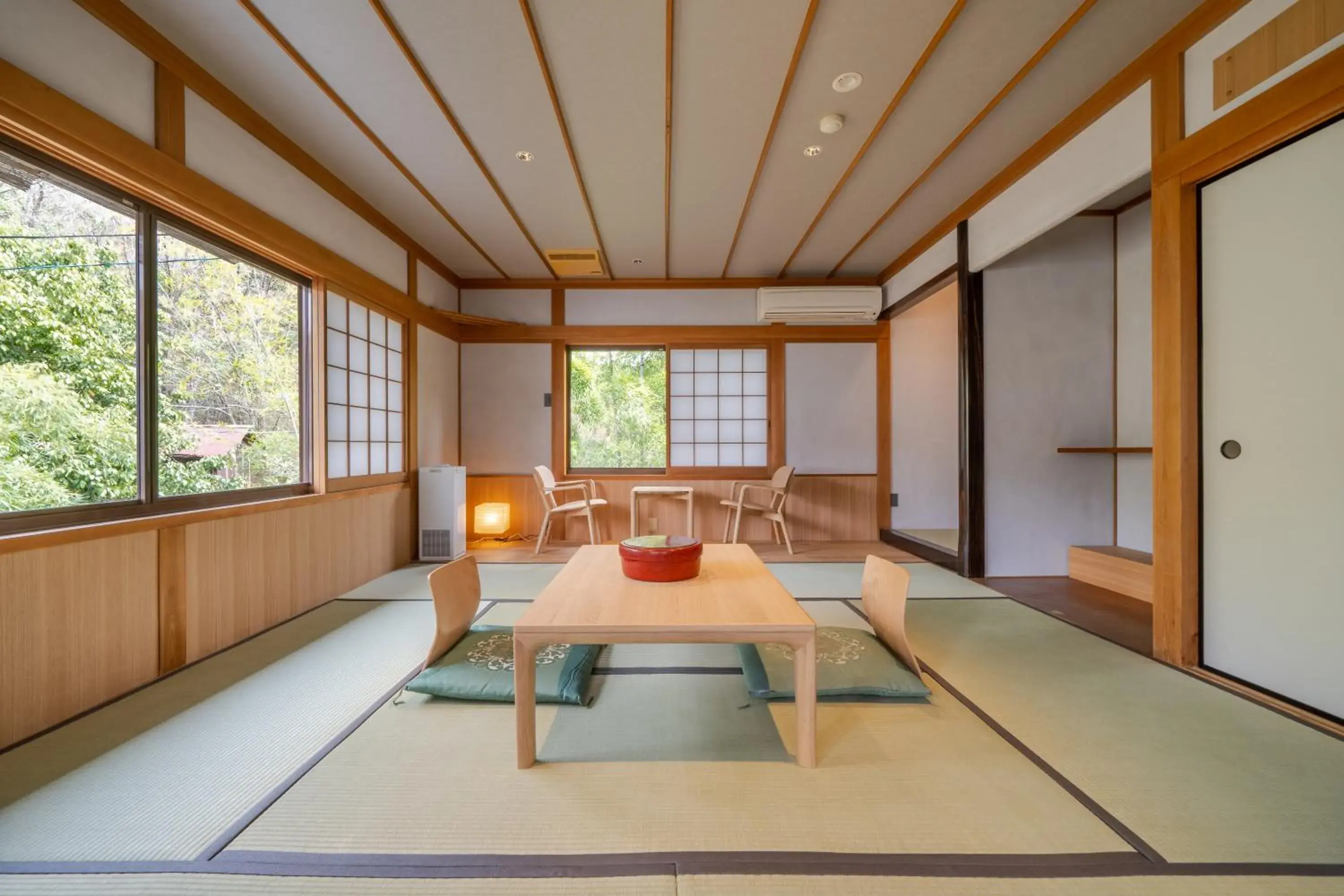 Living room, Seating Area in RYOKAN YAMAZAKI 