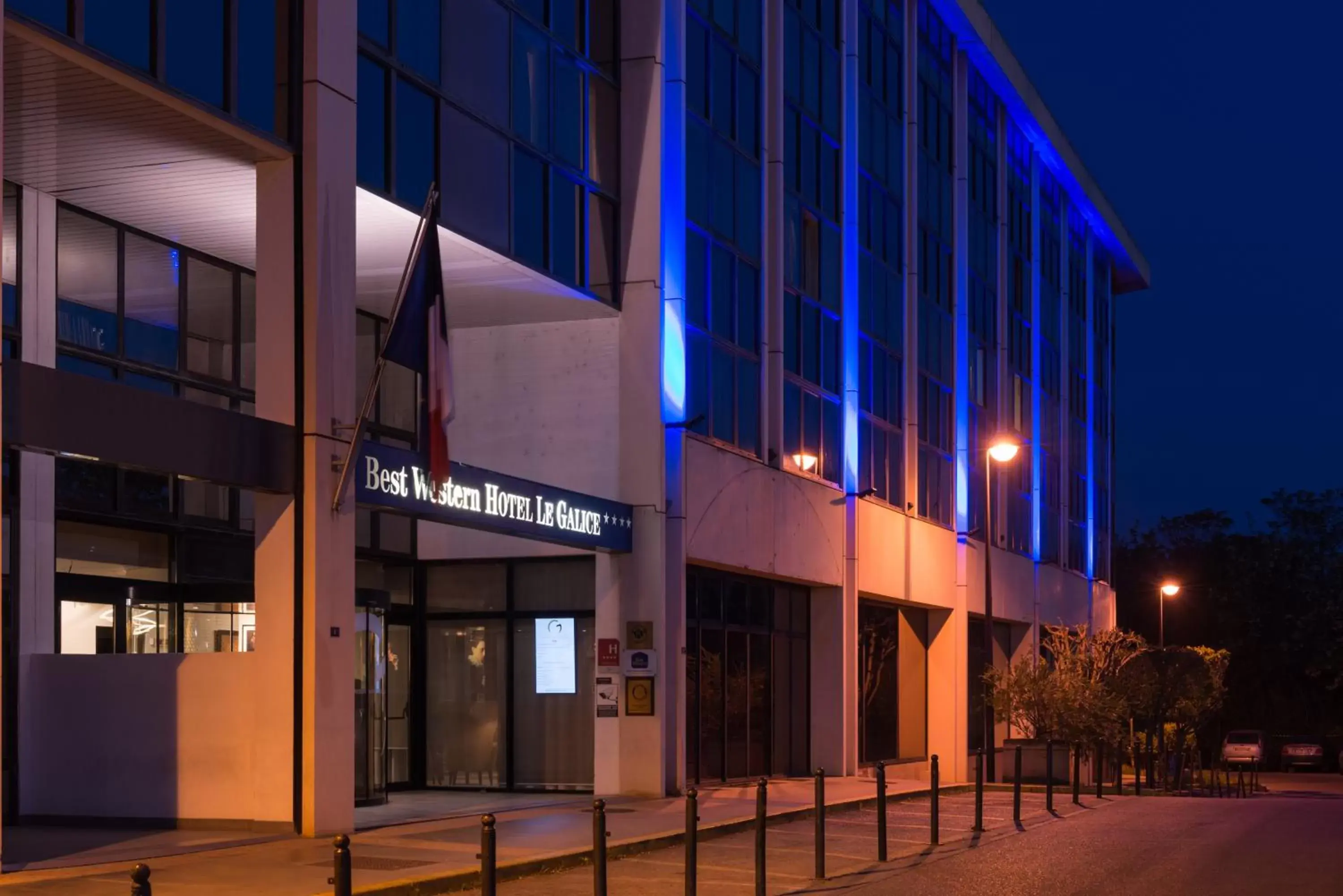 Facade/entrance, Property Building in Best Western Le Galice Centre Ville