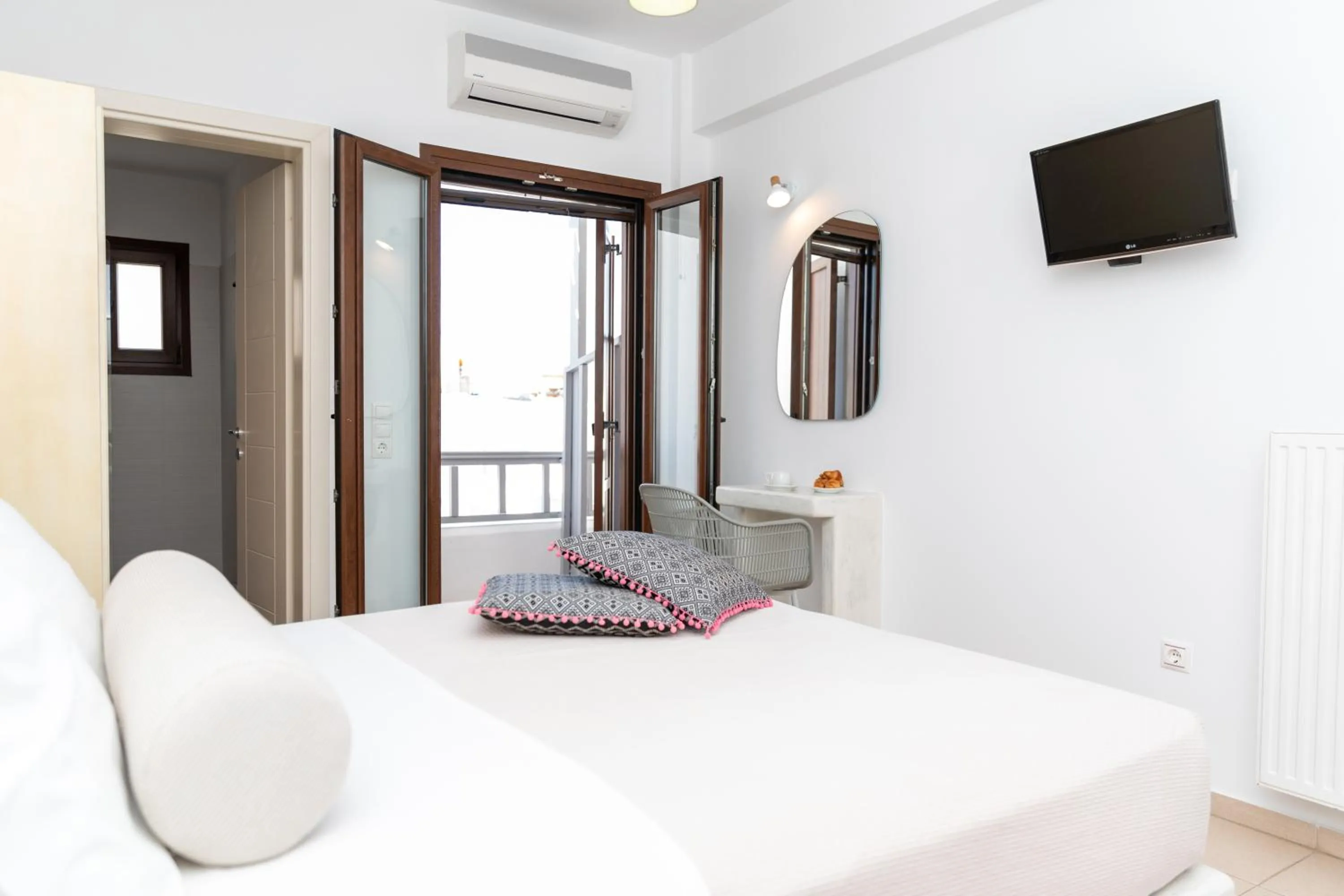 Photo of the whole room in Depis Place and Apartments