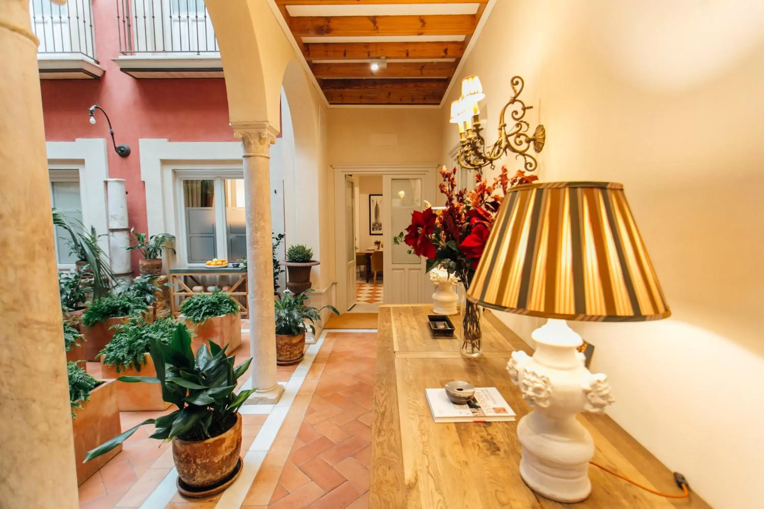 Lobby/Reception in Casa Patio del Siglo XIX