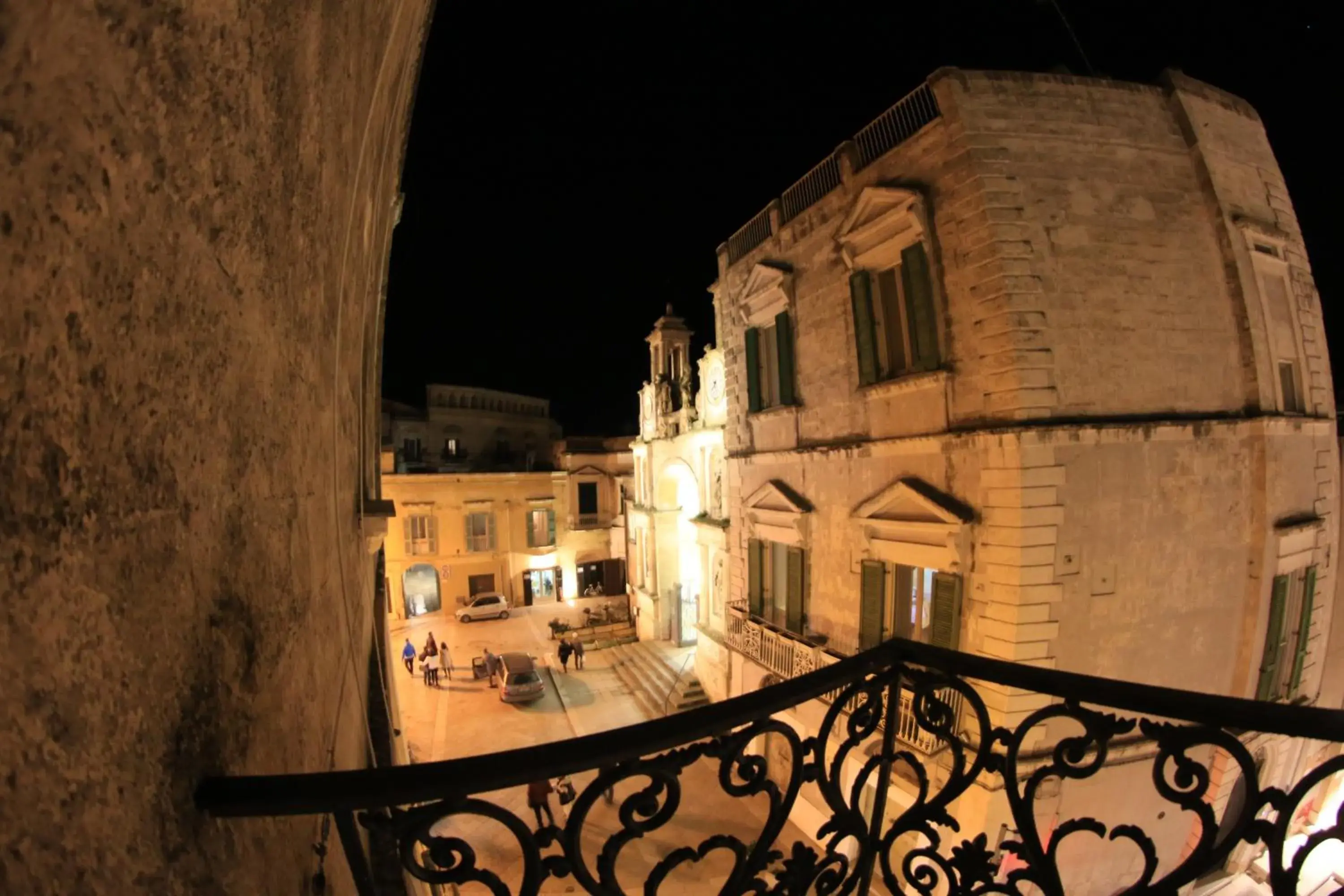 Property building, Balcony/Terrace in Albergo Del Sedile