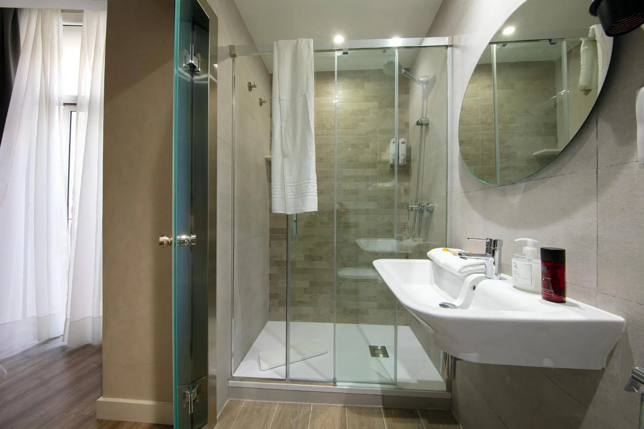 Bathroom in Standbyme Ramblas