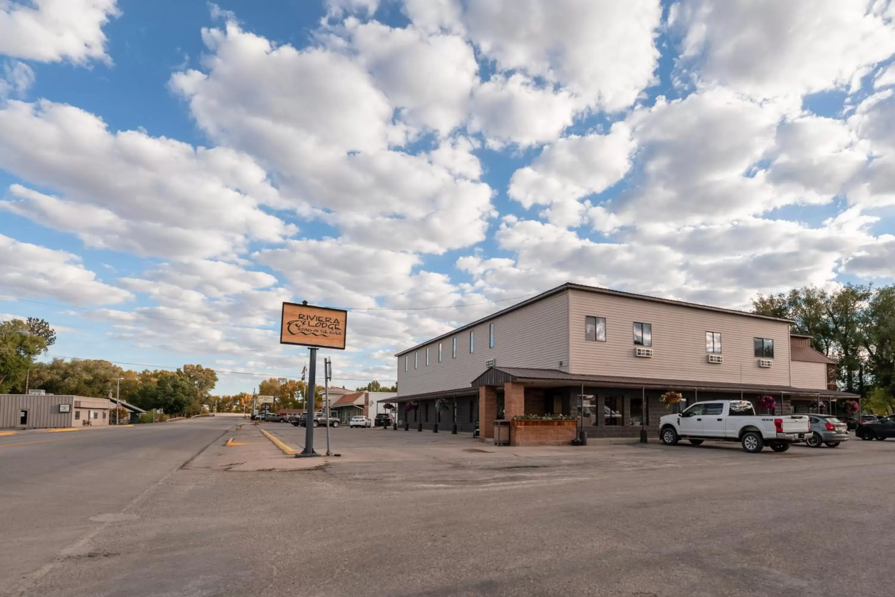 Property Building in Riviera Motor Lodge