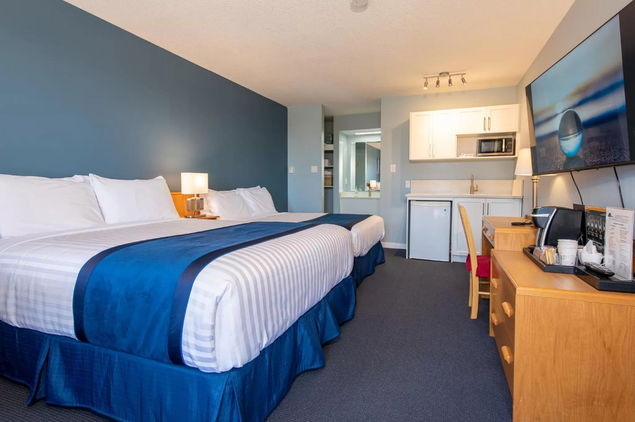 Bed in Ocean Crest Motel