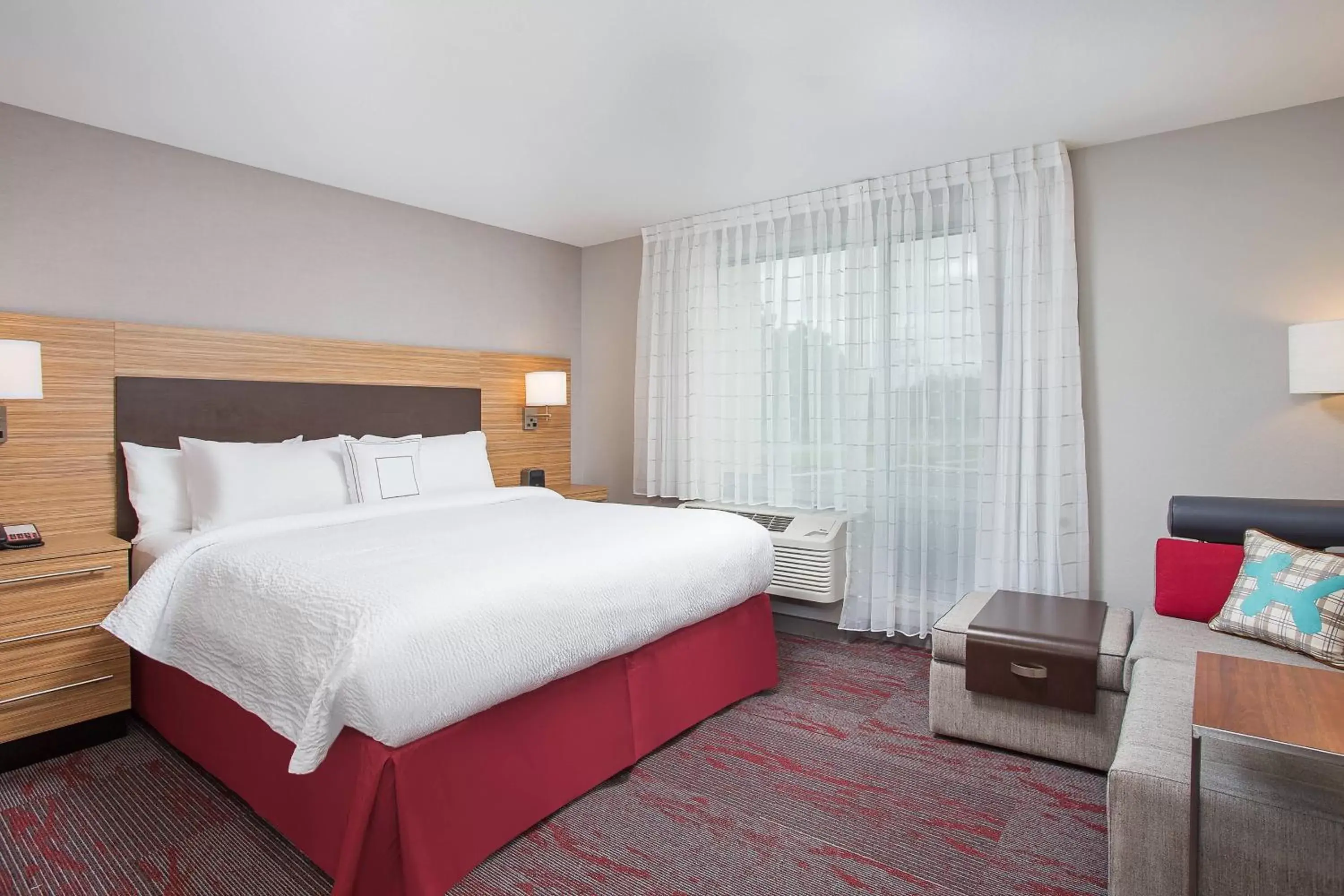 Photo of the whole room, Bed in TownePlace Suites by Marriott Knoxville Oak Ridge