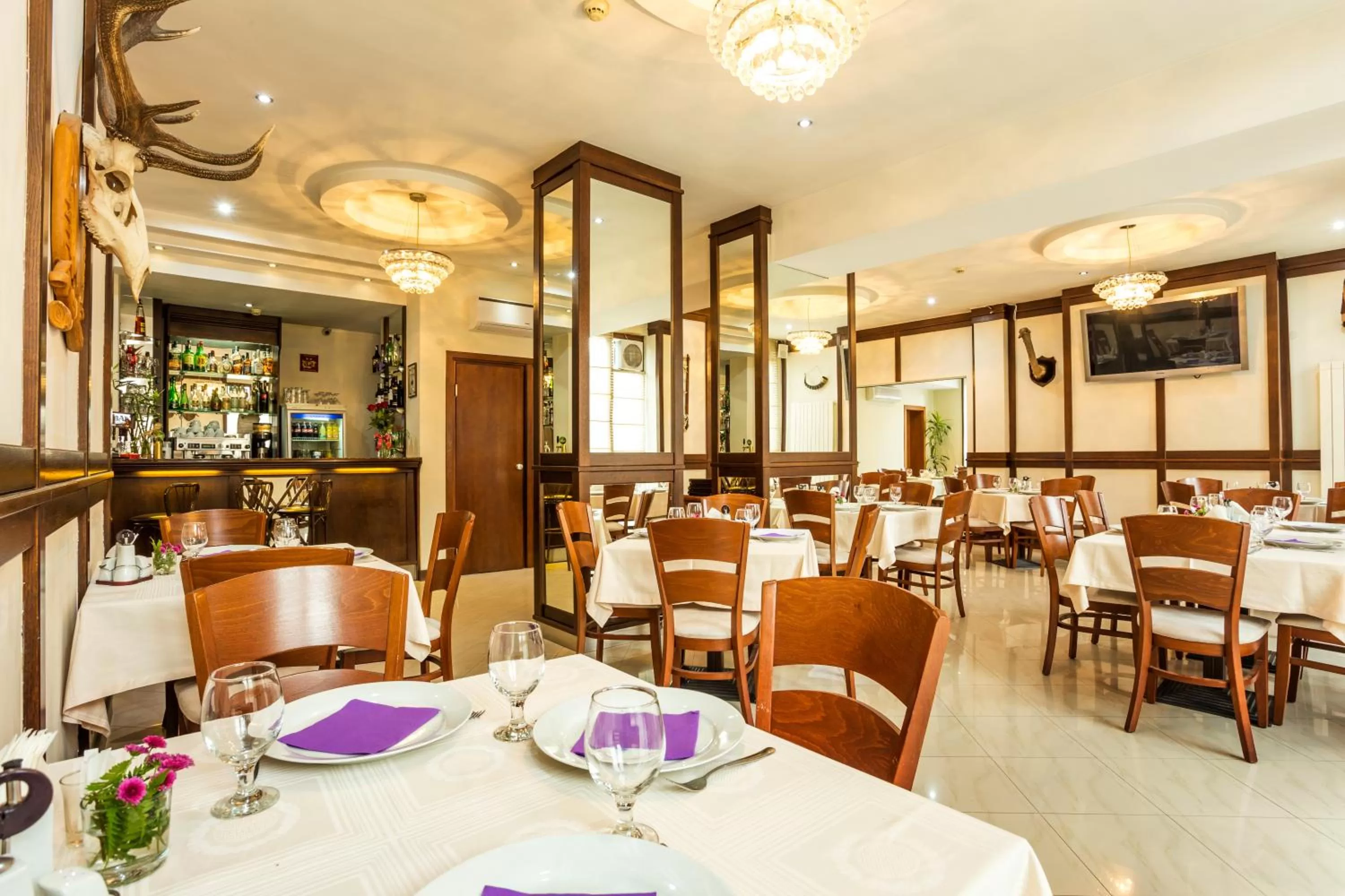 Restaurant/places to eat in Family Hotel Teteven