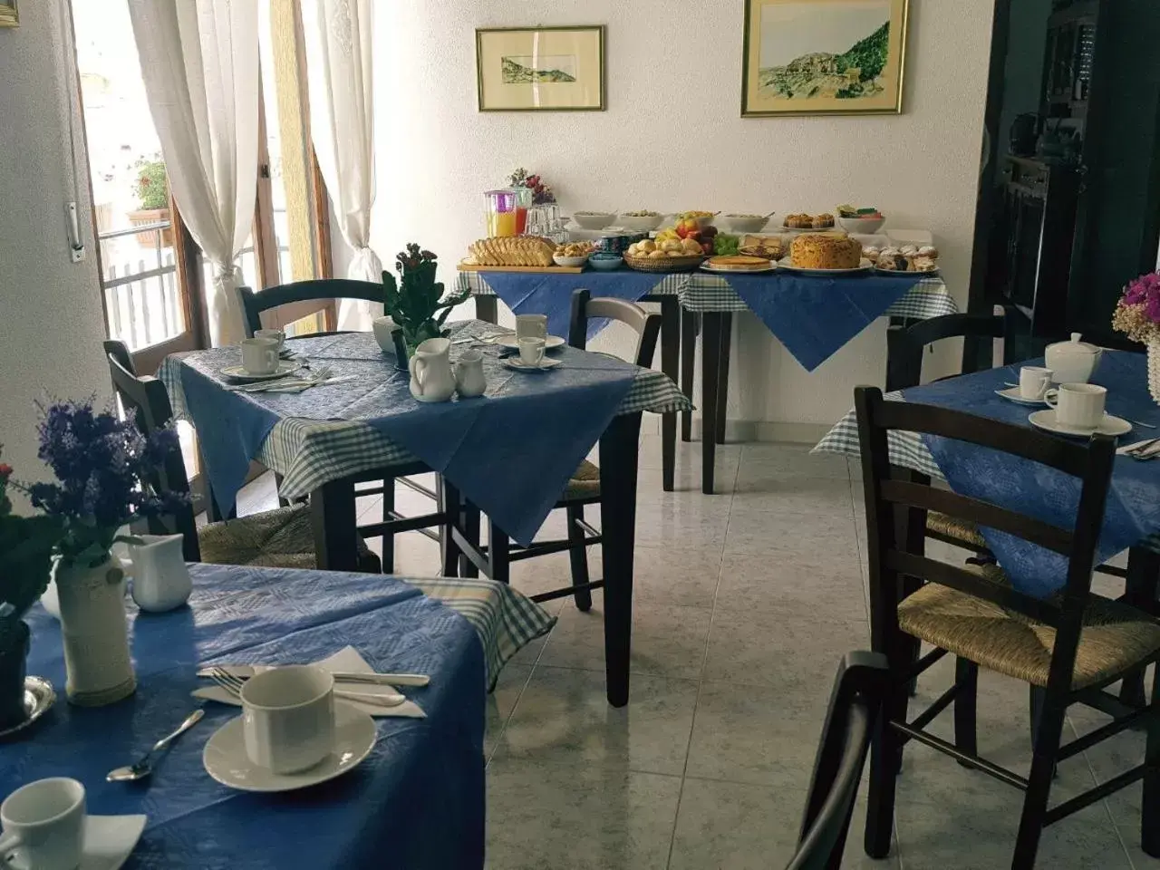 Restaurant/Places to Eat in B&B Selvaggio Blu