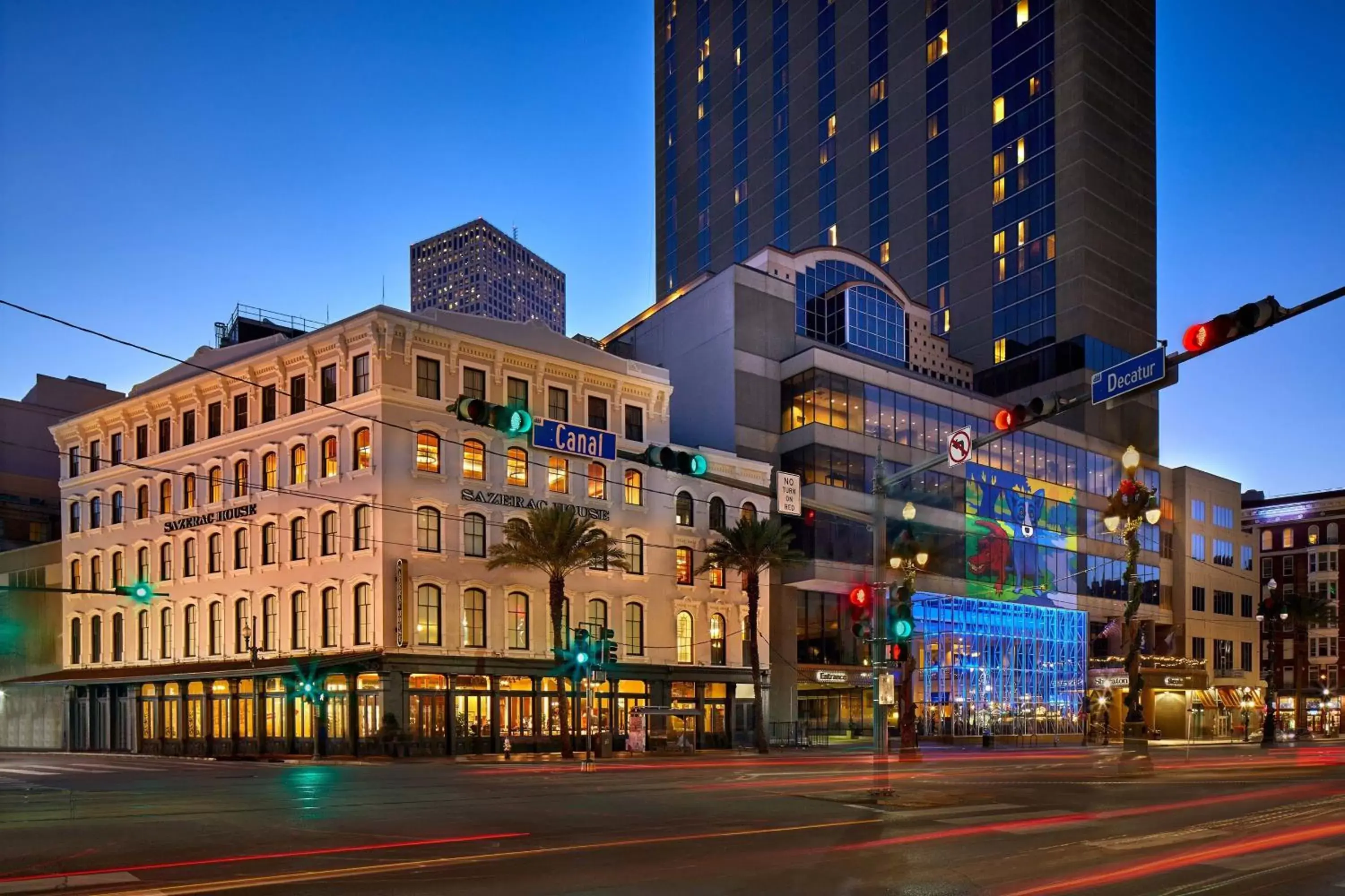 Property Building in Sheraton New Orleans Hotel