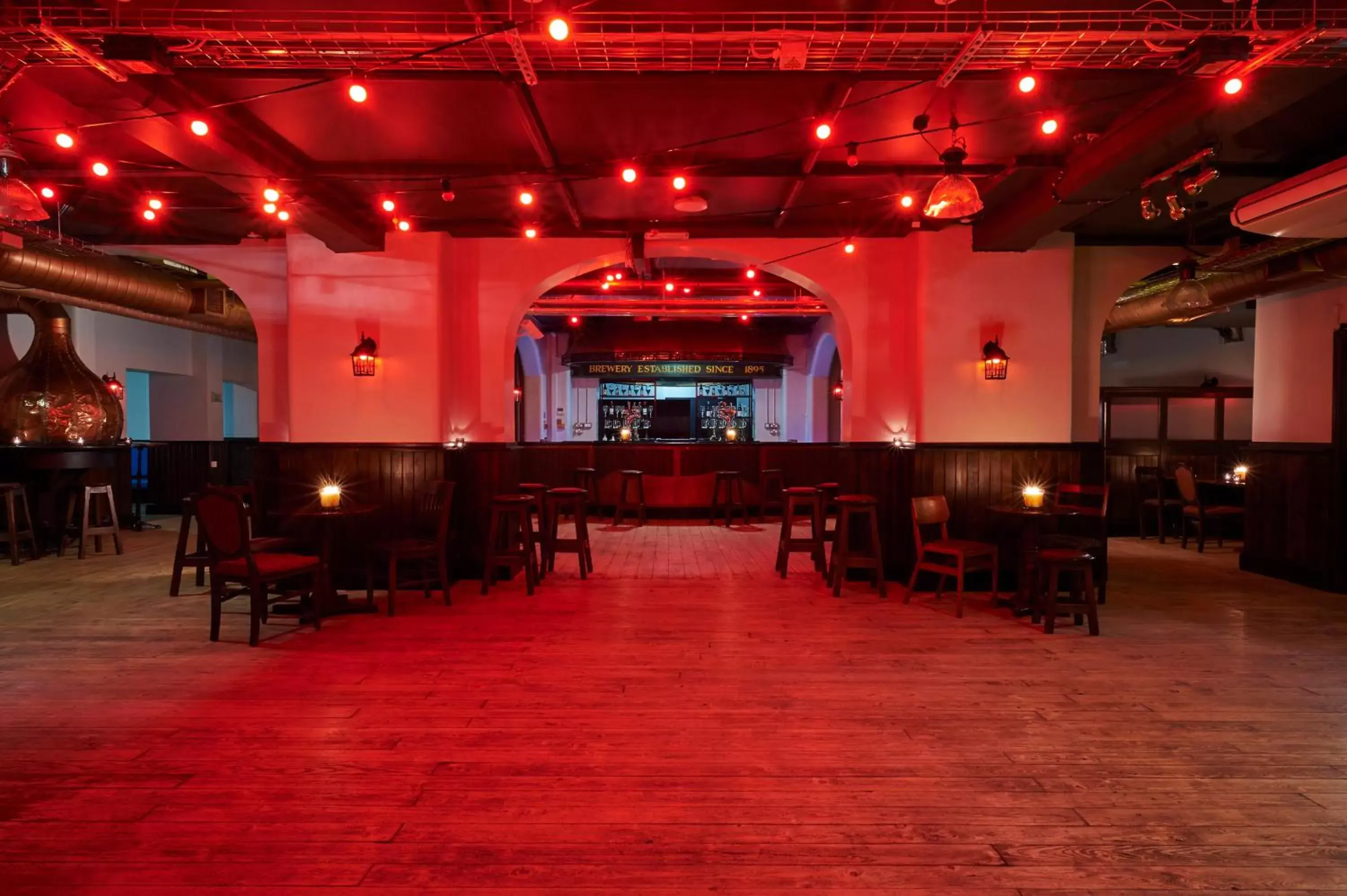 Lounge or bar in Kimpton Clocktower by IHG Lounge or bar in Kimpton Clocktower by IHG