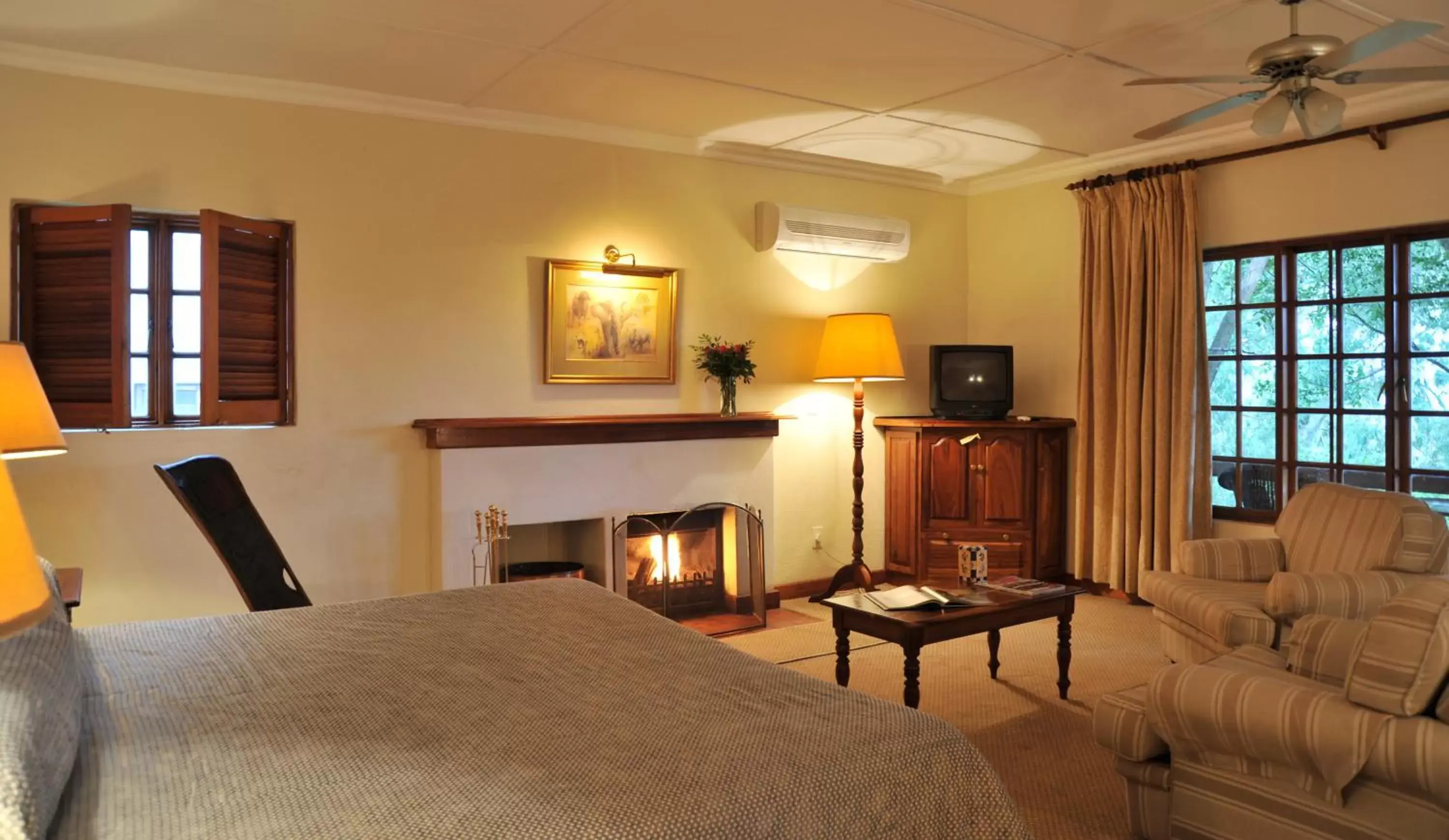 Bed in Coach House Hotel & SPA Tzaneen