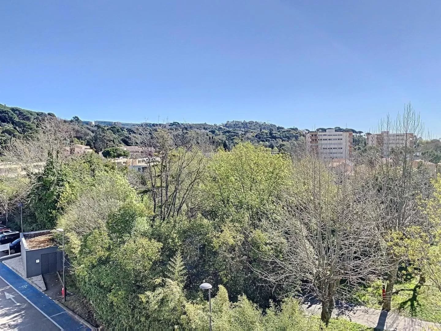 Bird's eye view in Zenao Appartements Le Cannet