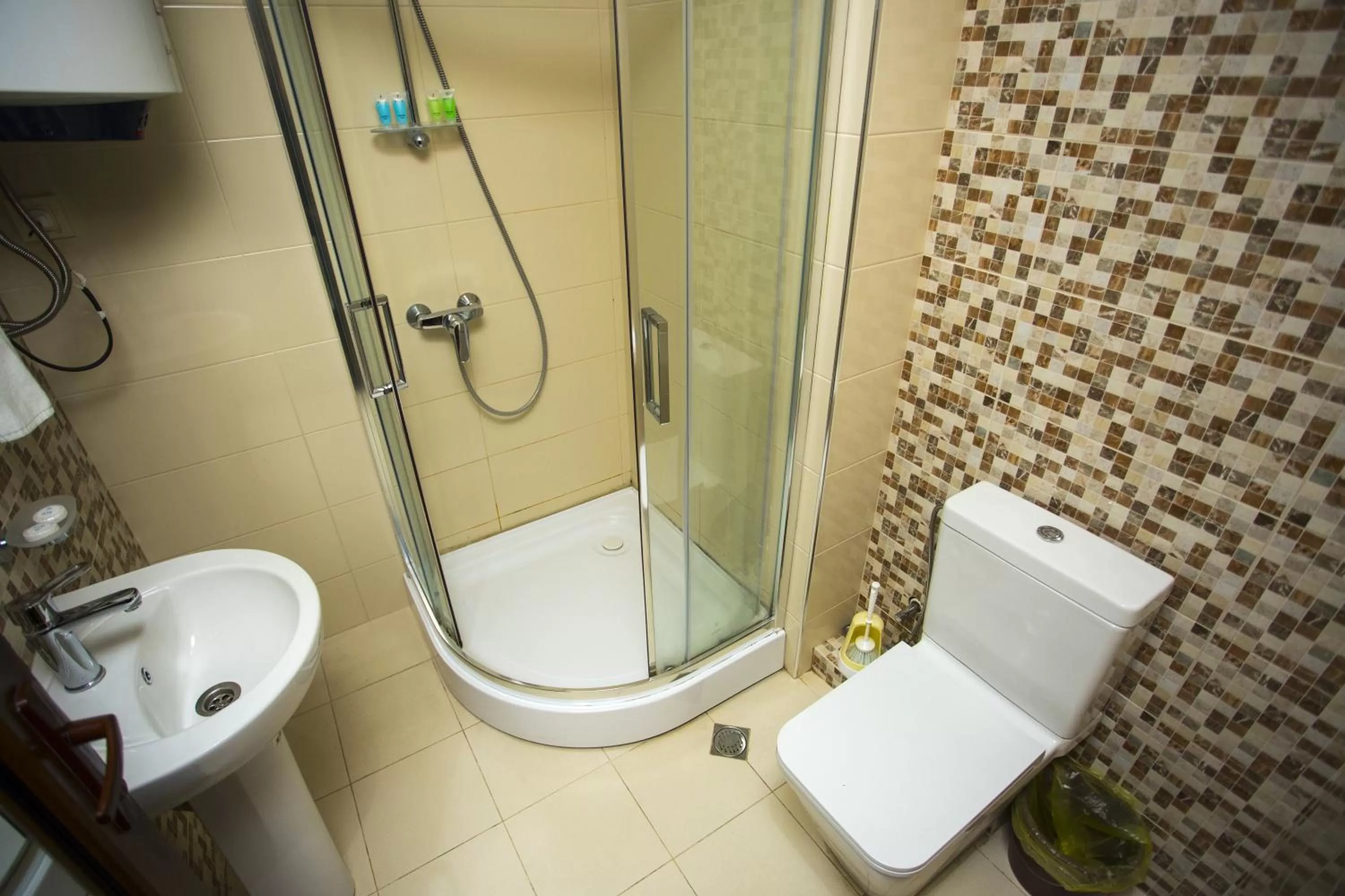 Shower in Blue Star Batumi