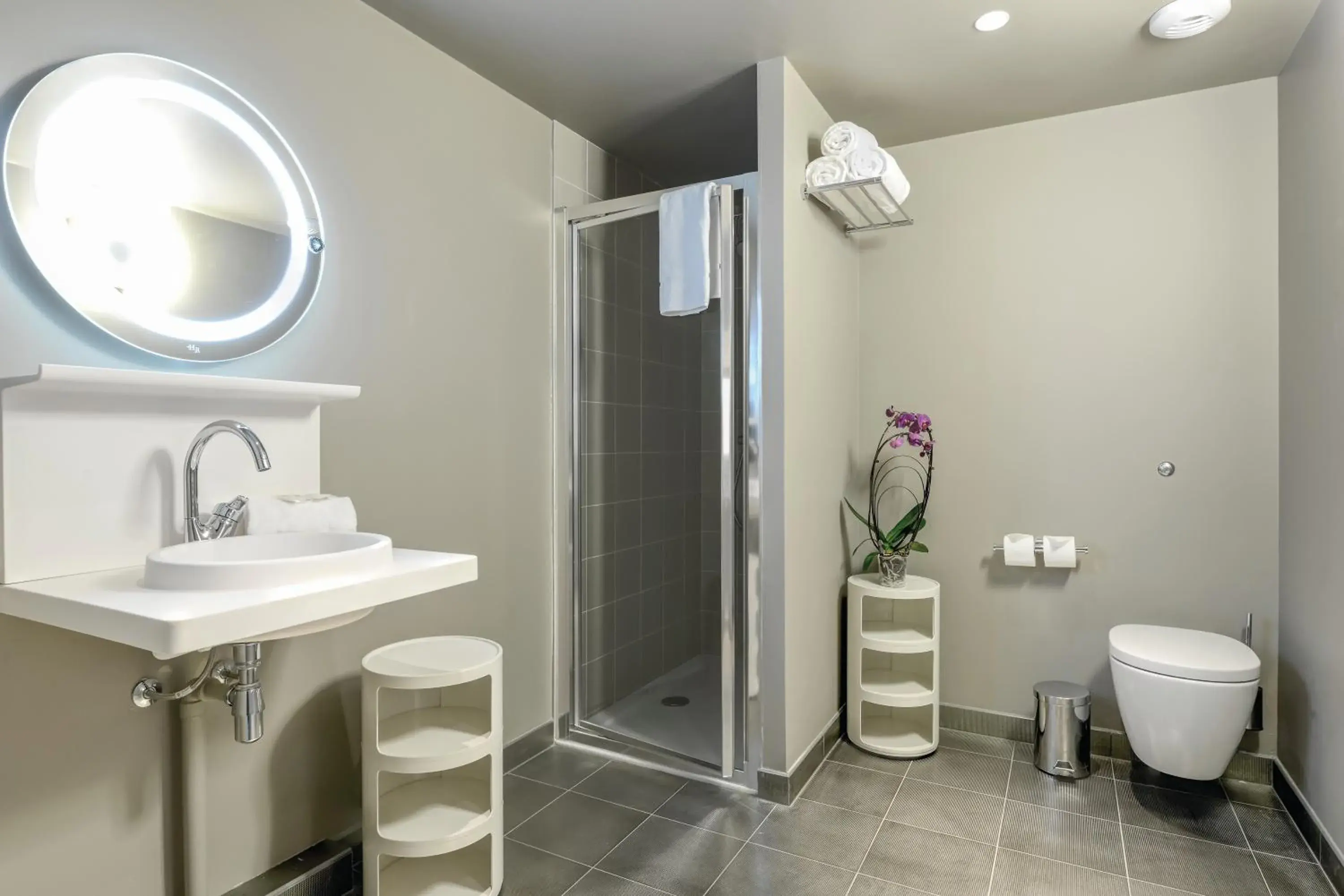 Bathroom in Appart'City Confort Paris Velizy