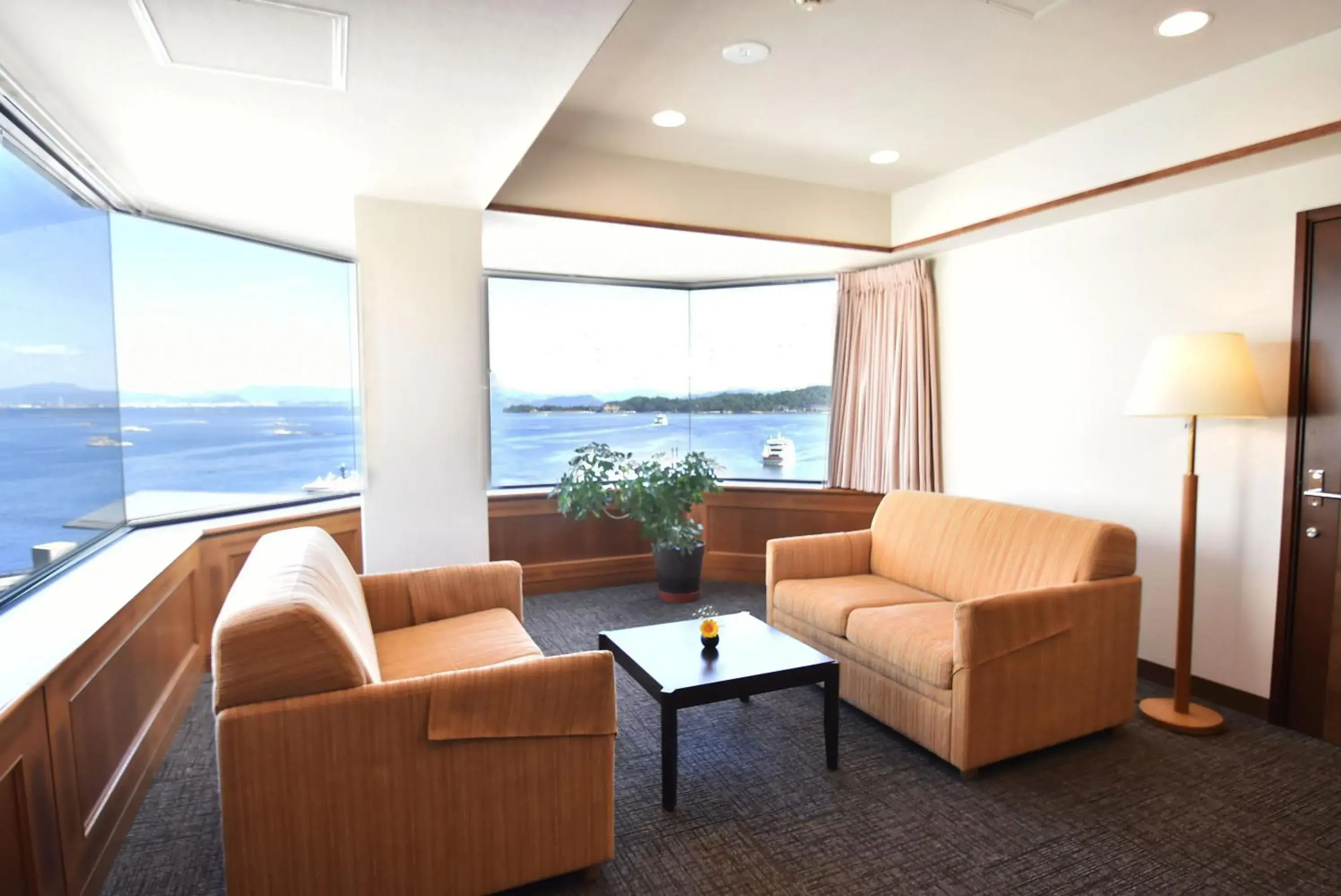 Sea view, Seating Area in Miyajima Coral Hotel