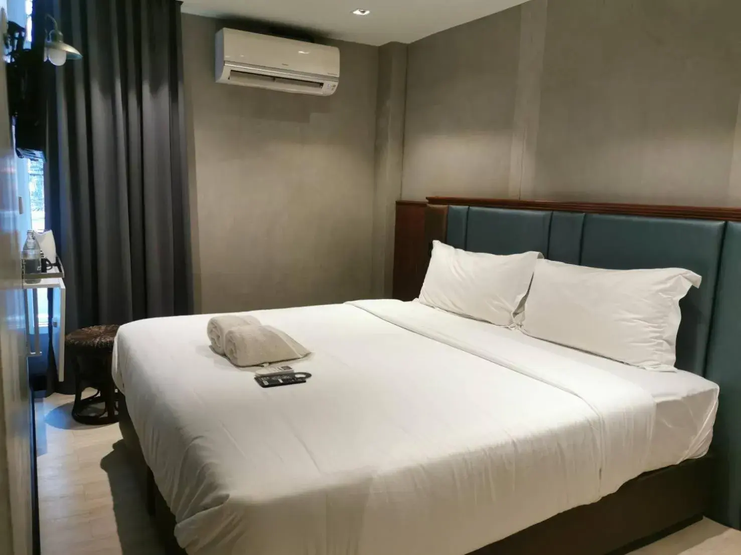 TV and multimedia, Bed in Narawad Boutique Hotel