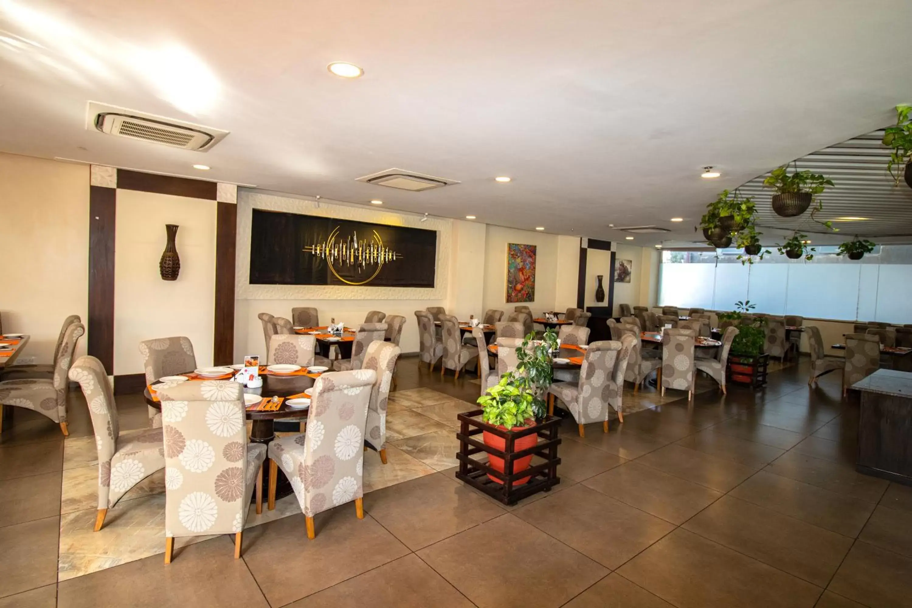 Buffet breakfast, Restaurant/Places to Eat in Golden Tulip Westlands Nairobi