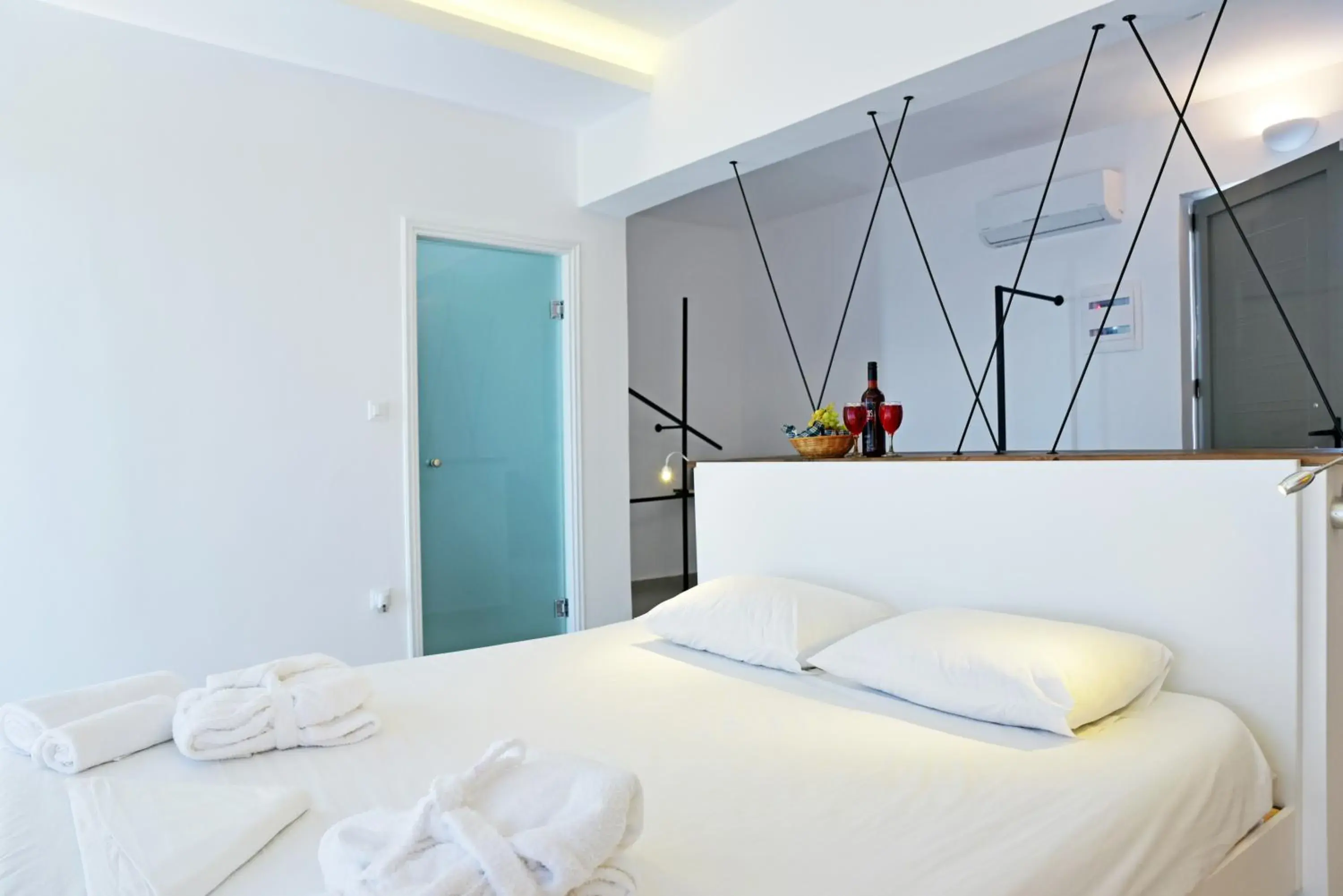 Bedroom, Bed in Hillside Studios & Apartments