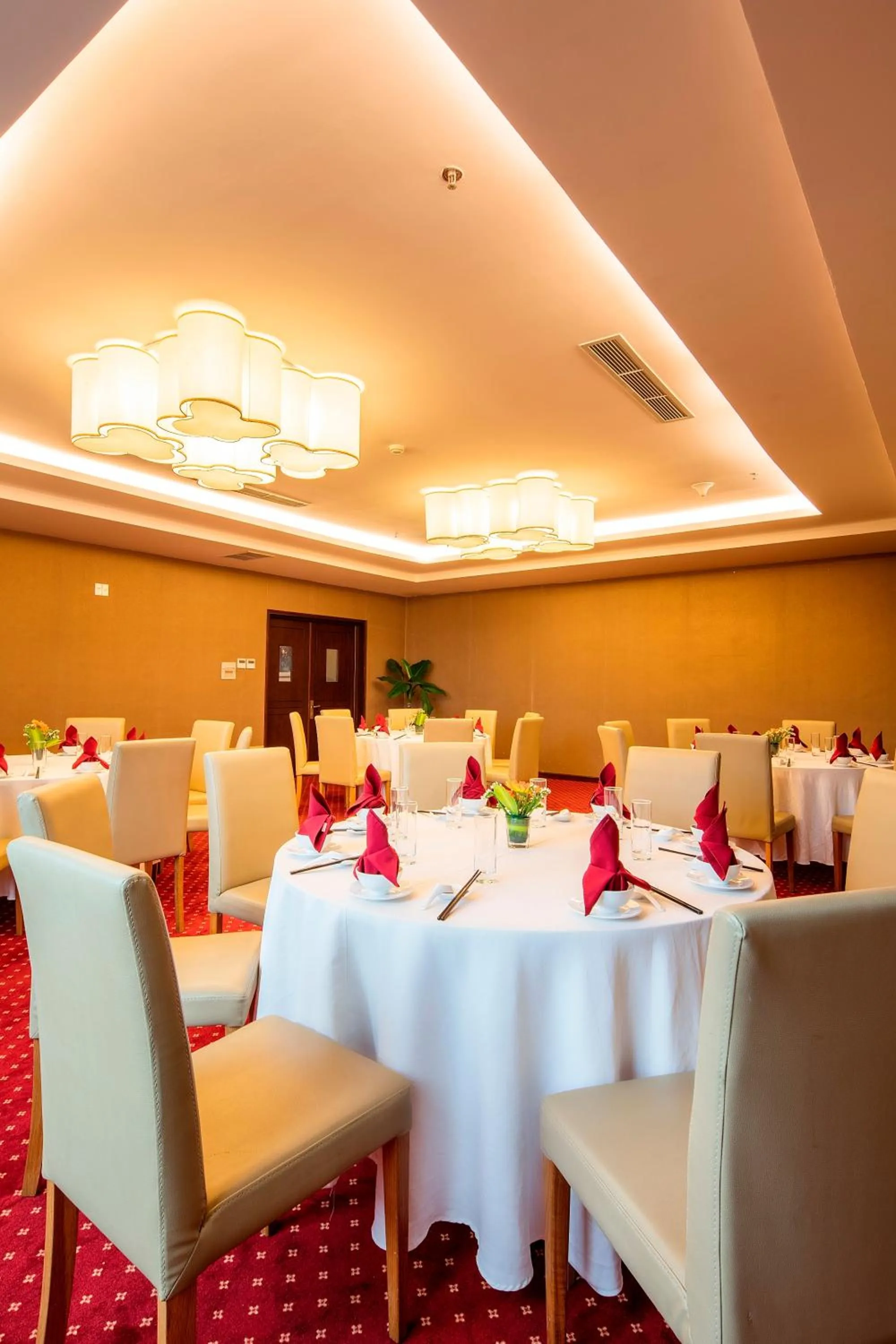 Restaurant/places to eat in Muong Thanh Grand Nha Trang Hotel