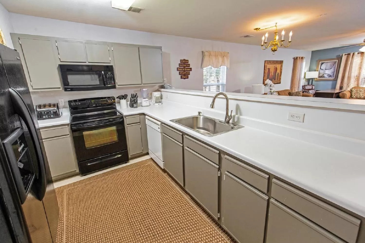 Kitchen or kitchenette, Kitchen/Kitchenette in River Oaks Golf Resort