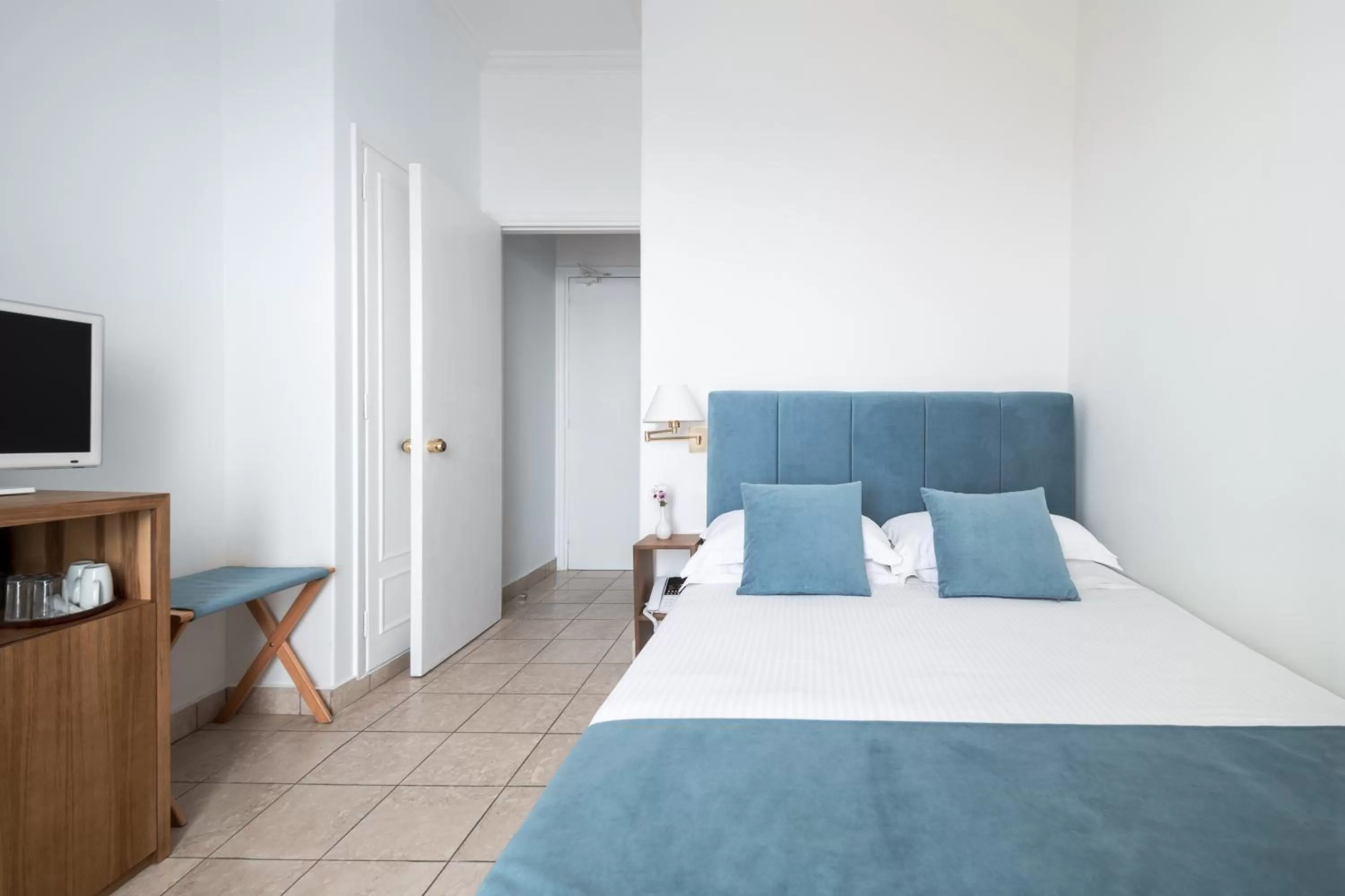 Bed in Atlantis Hotel