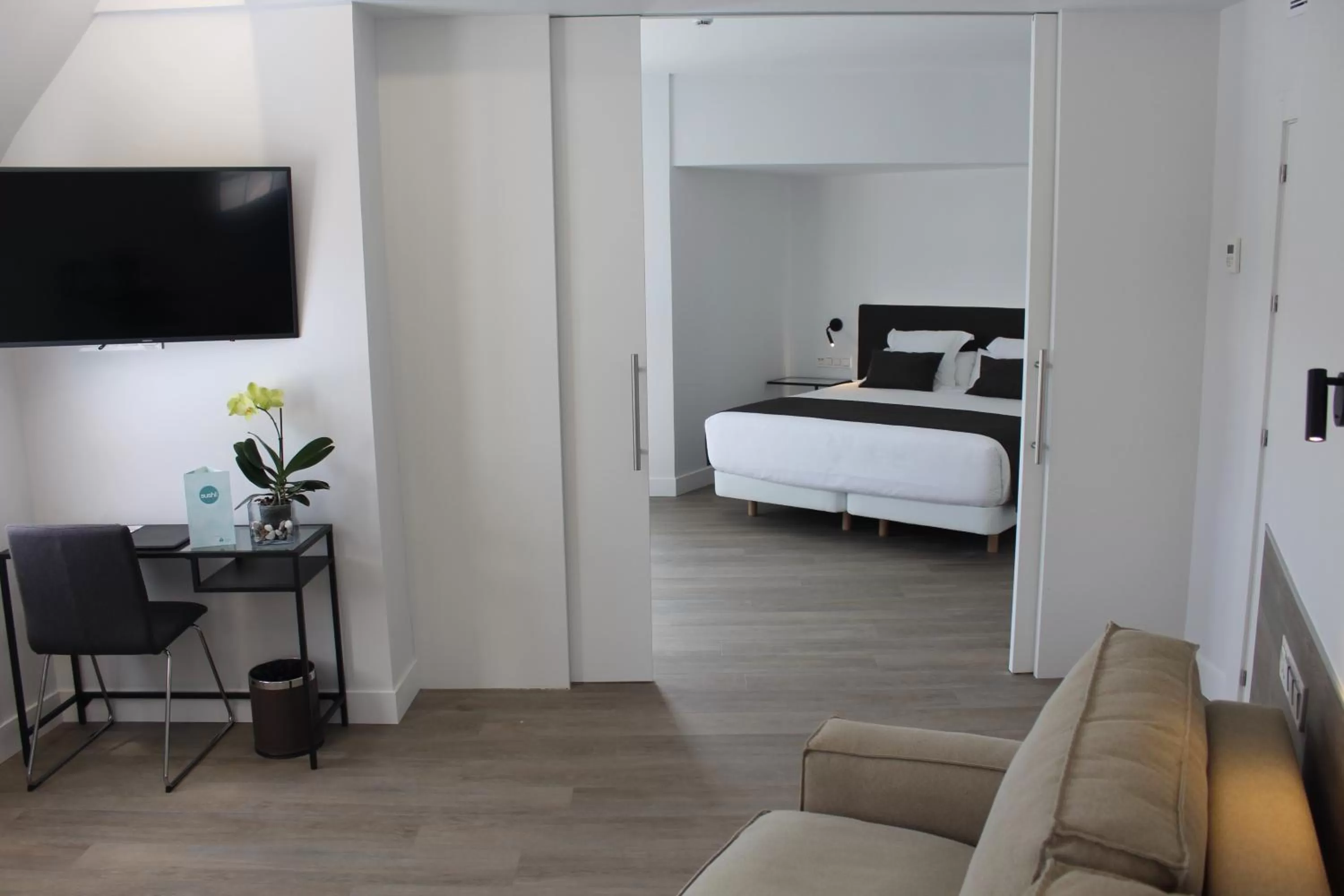 Bedroom, Bed in Hotel Avenida