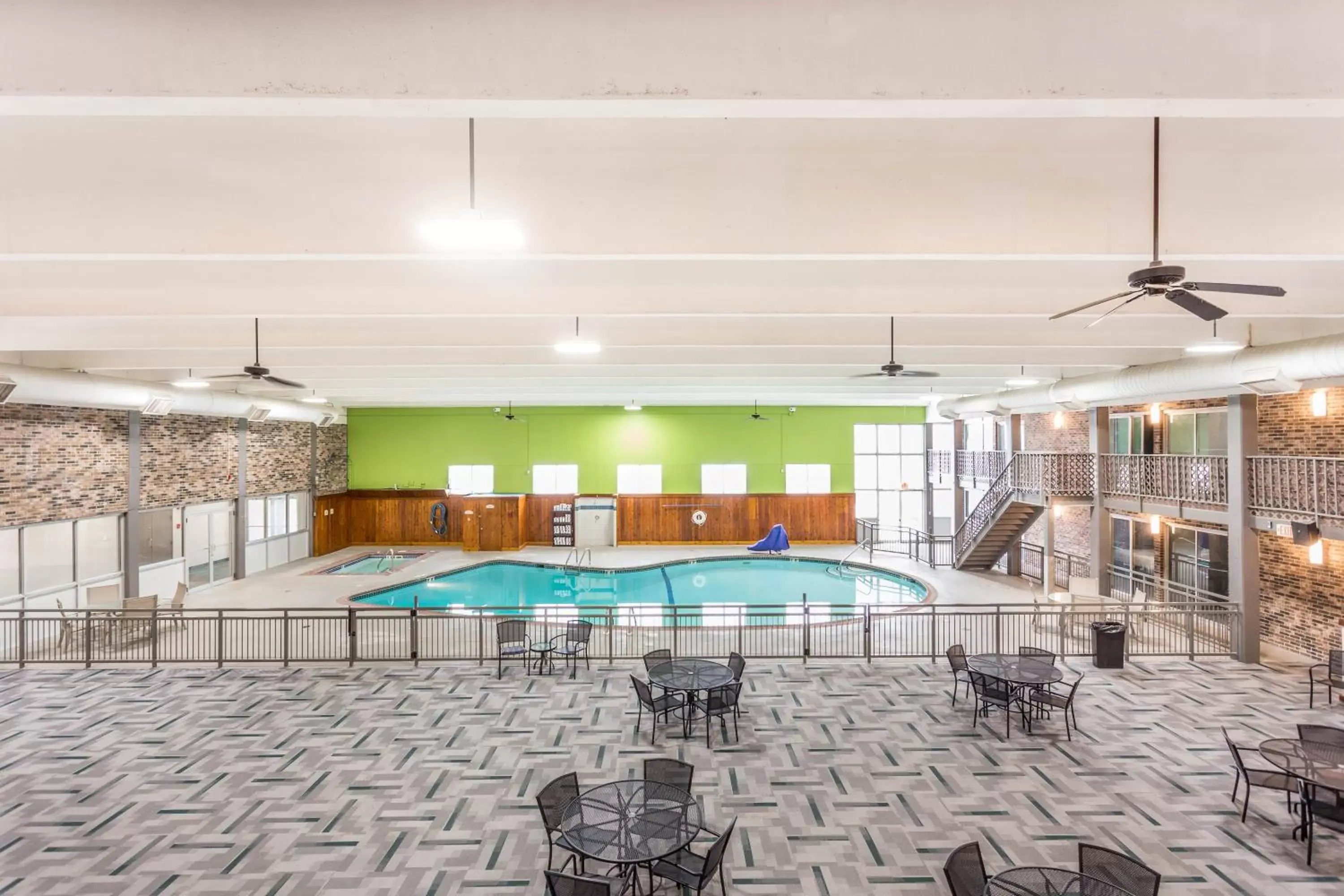 Swimming pool in EverSpring Inn and Suites Swimming pool in EverSpring Inn and Suites