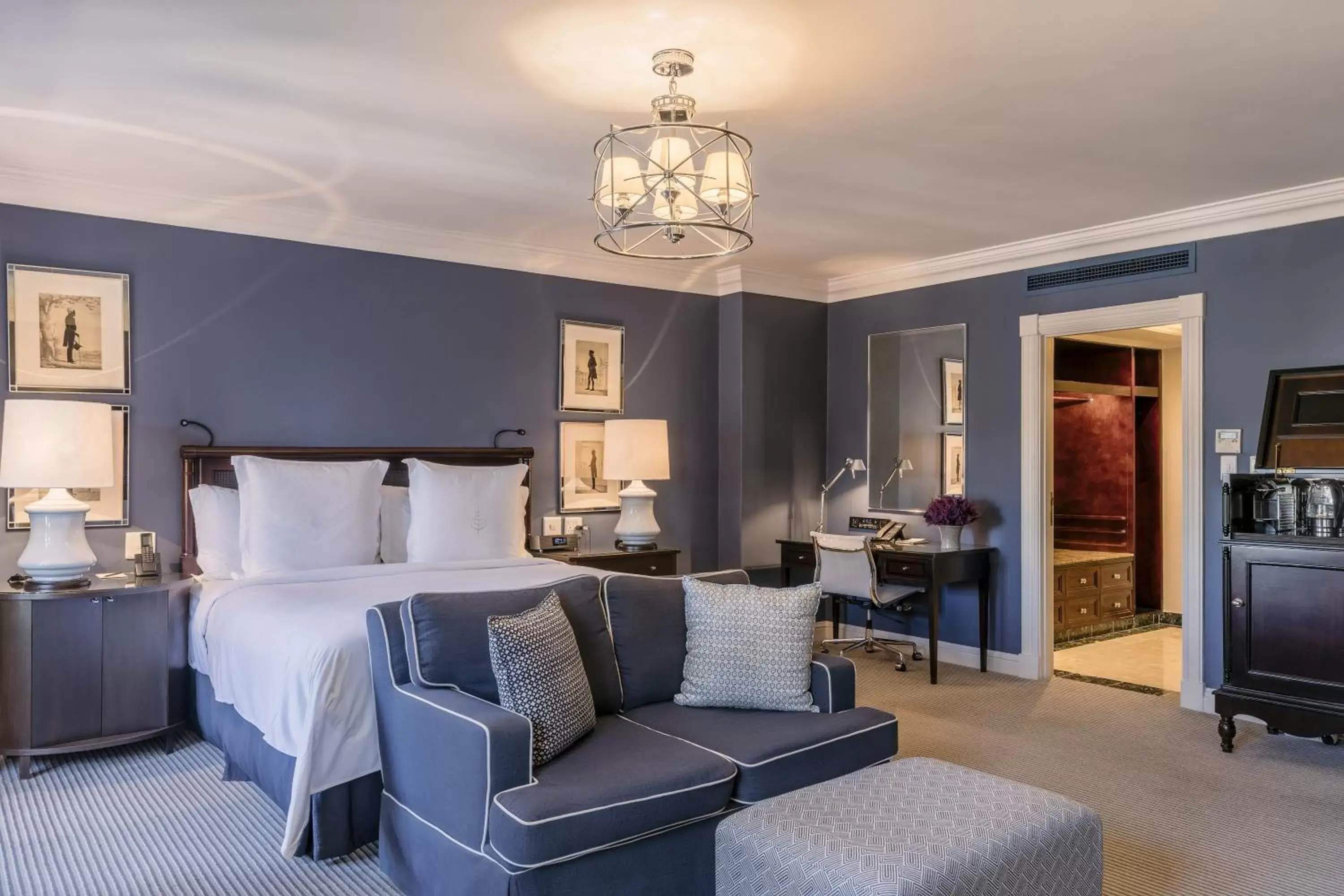 Garden View Premier Room in Four Seasons Hotel The Westcliff Garden View Premier Room in Four Seasons Hotel The Westcliff