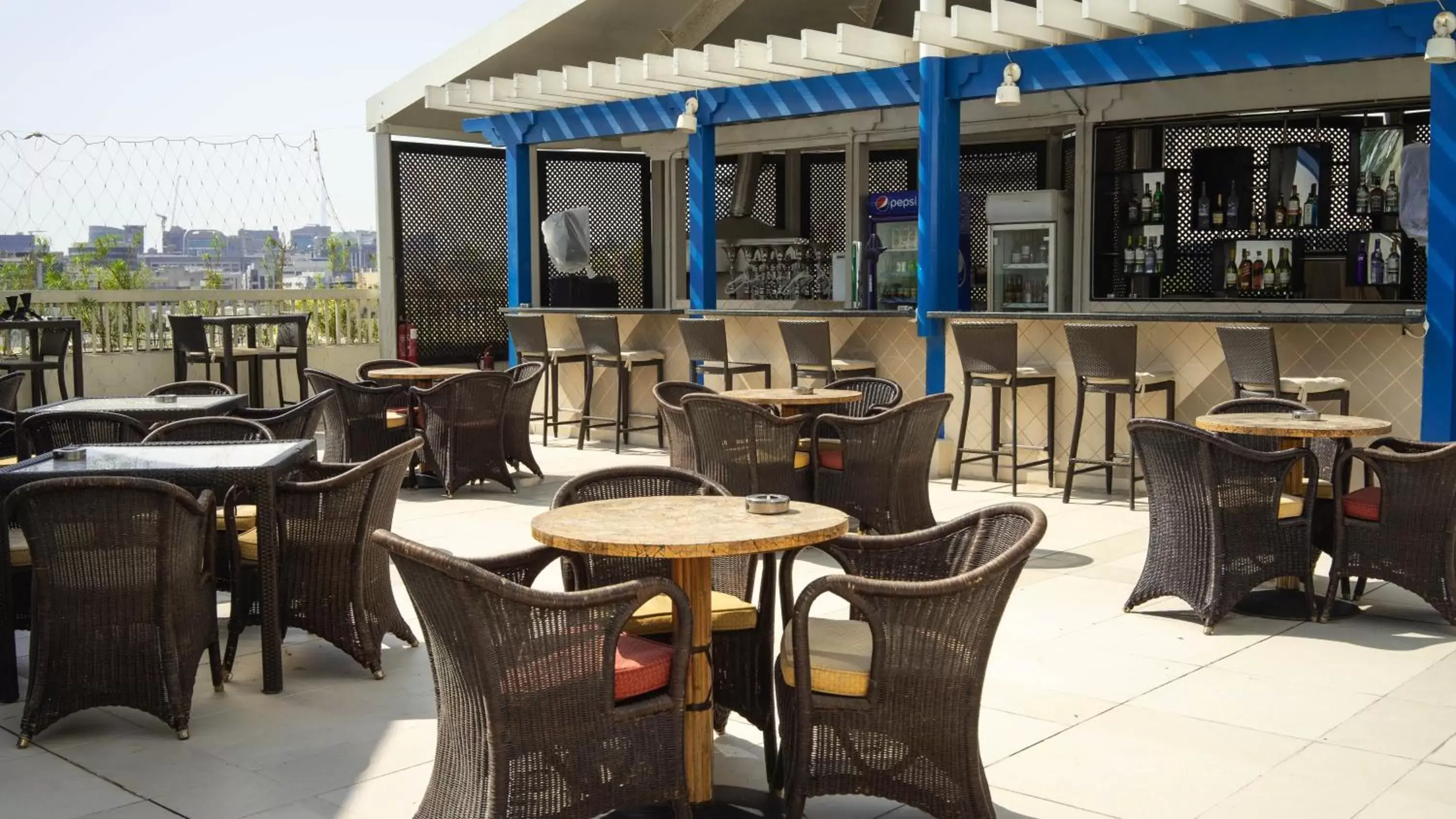 Lounge or bar, Lounge/Bar in Crowne Plaza Dubai Deira, an IHG Hotel