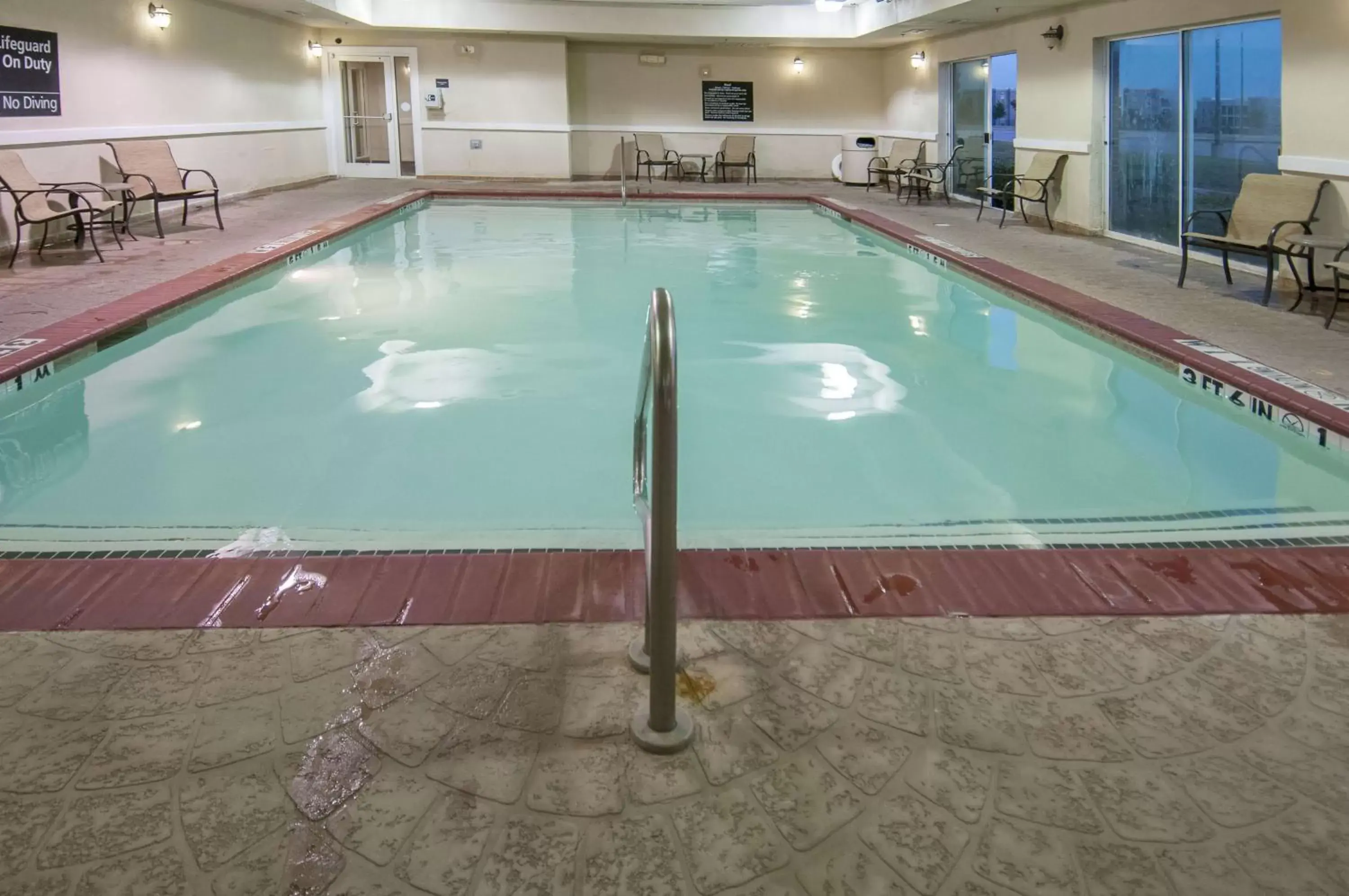 Swimming Pool in Hampton Inn and Suites Waxahachie