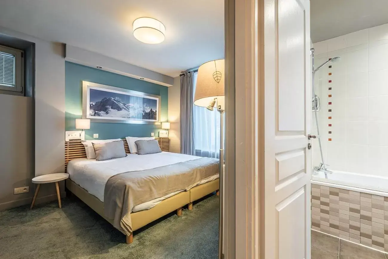 Bed in Eden Hotel, Apartments and Chalet Chamonix Les Praz