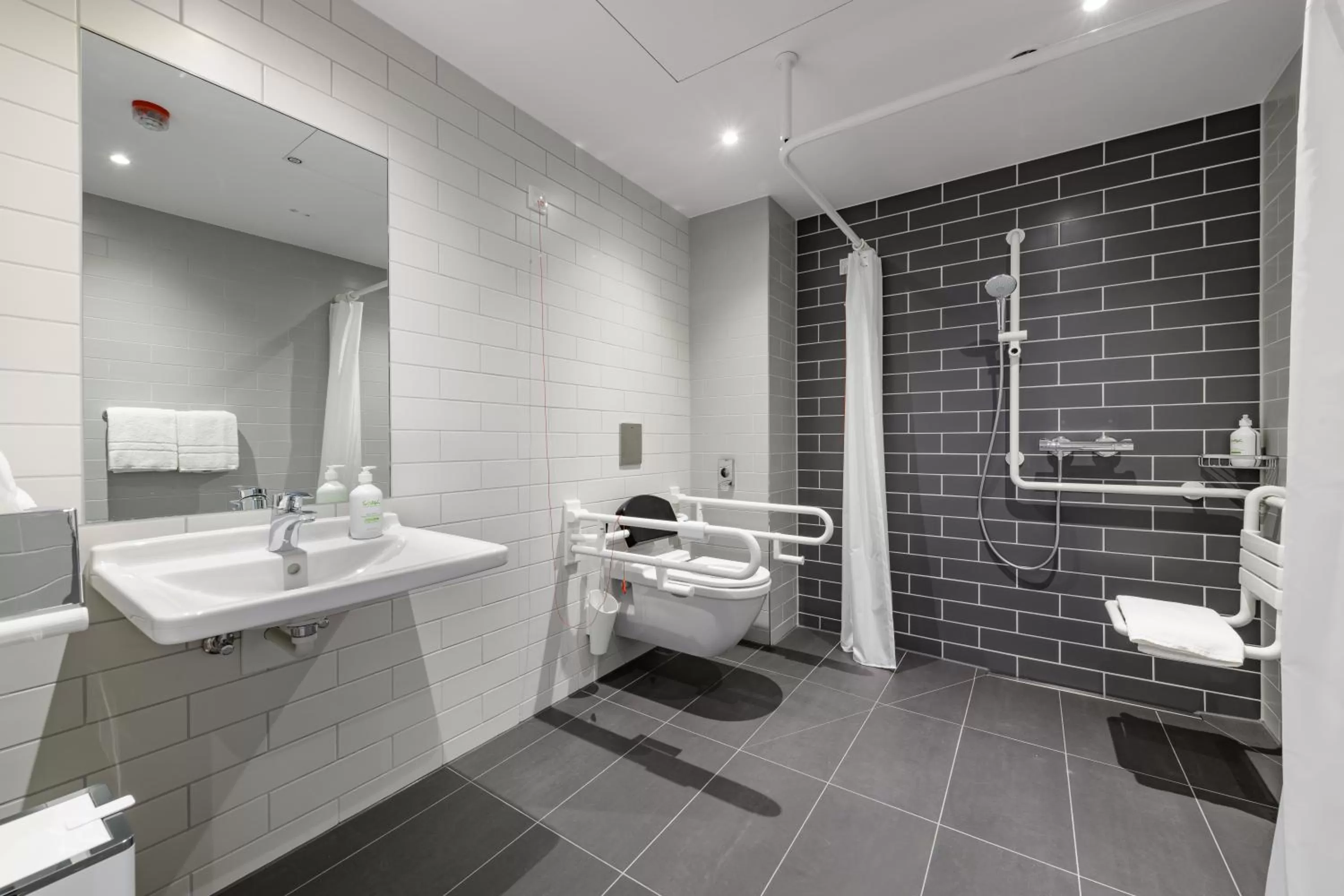 Bathroom in Holiday Inn Express - Fulda by IHG