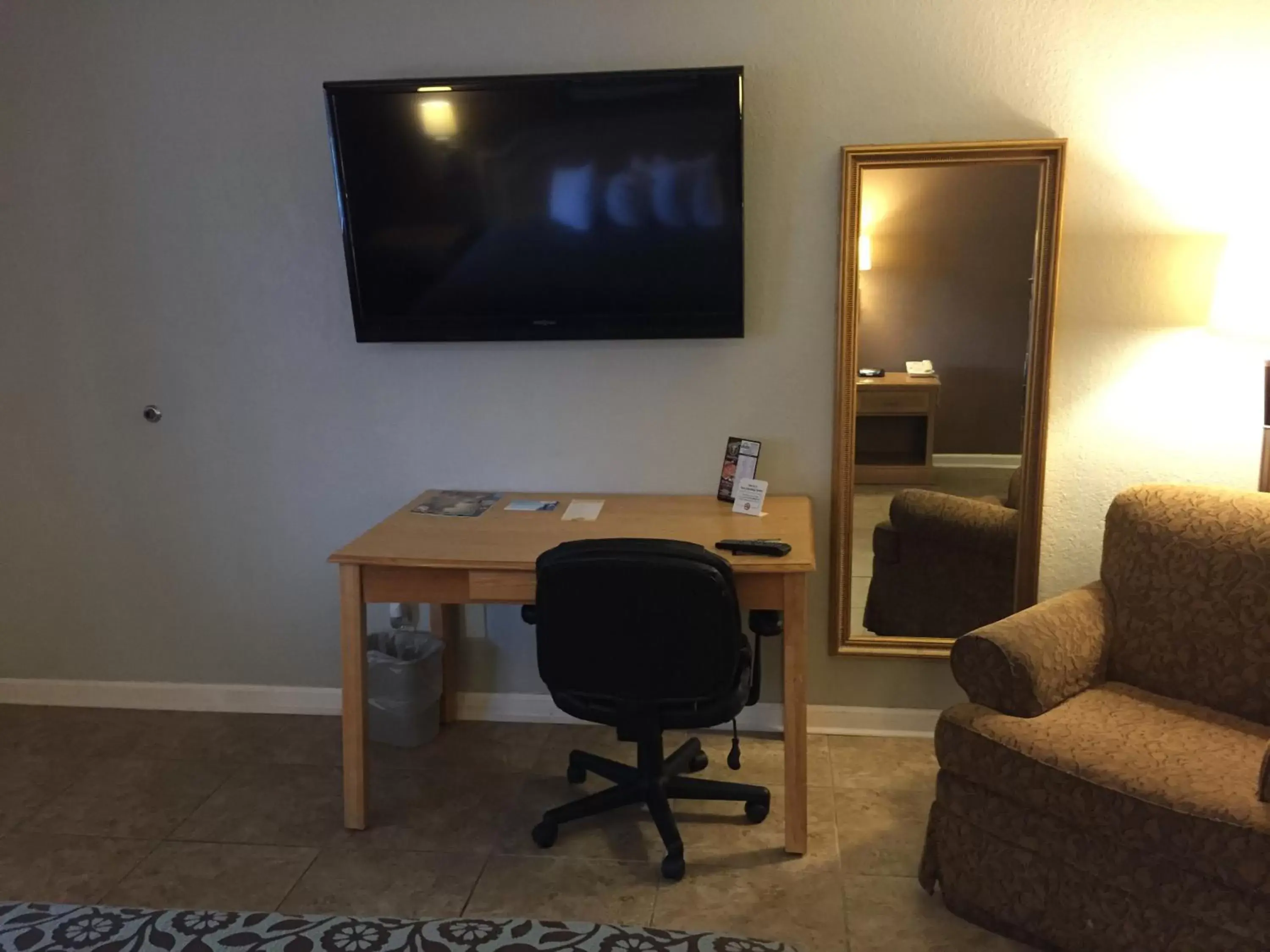 King Room - Non-Smoking in Days Inn by Wyndham New Braunfels