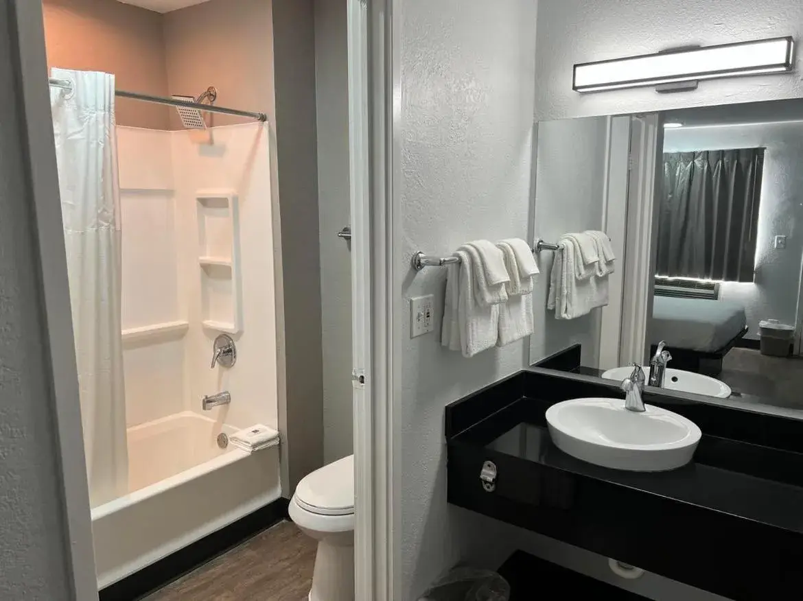 Bathroom in Motel 6-Lakeland, FL