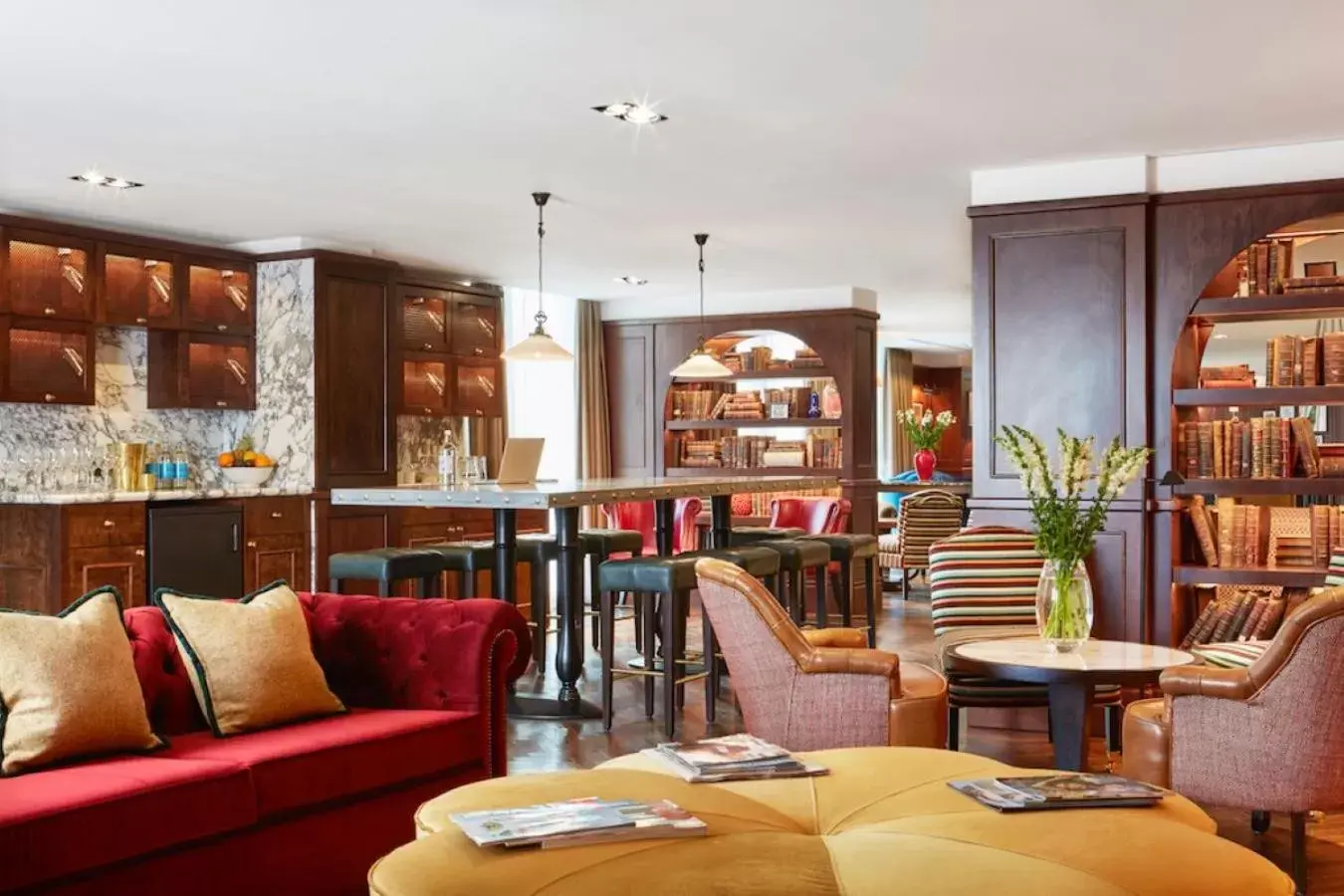 Library, Lounge/Bar in Clayton Hotel Cambridge