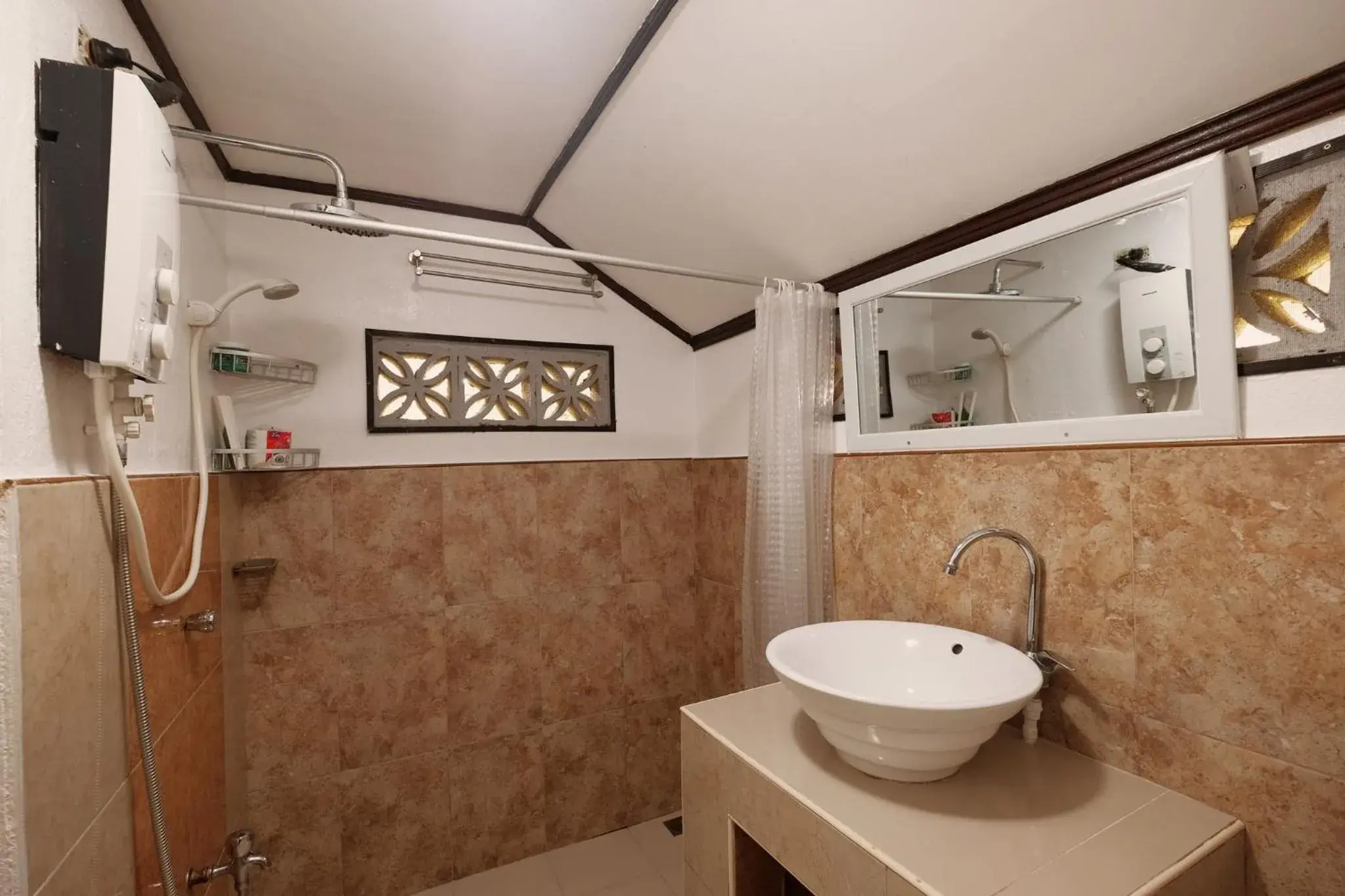 Bathroom in Villa Khadine Grand Vista Resort